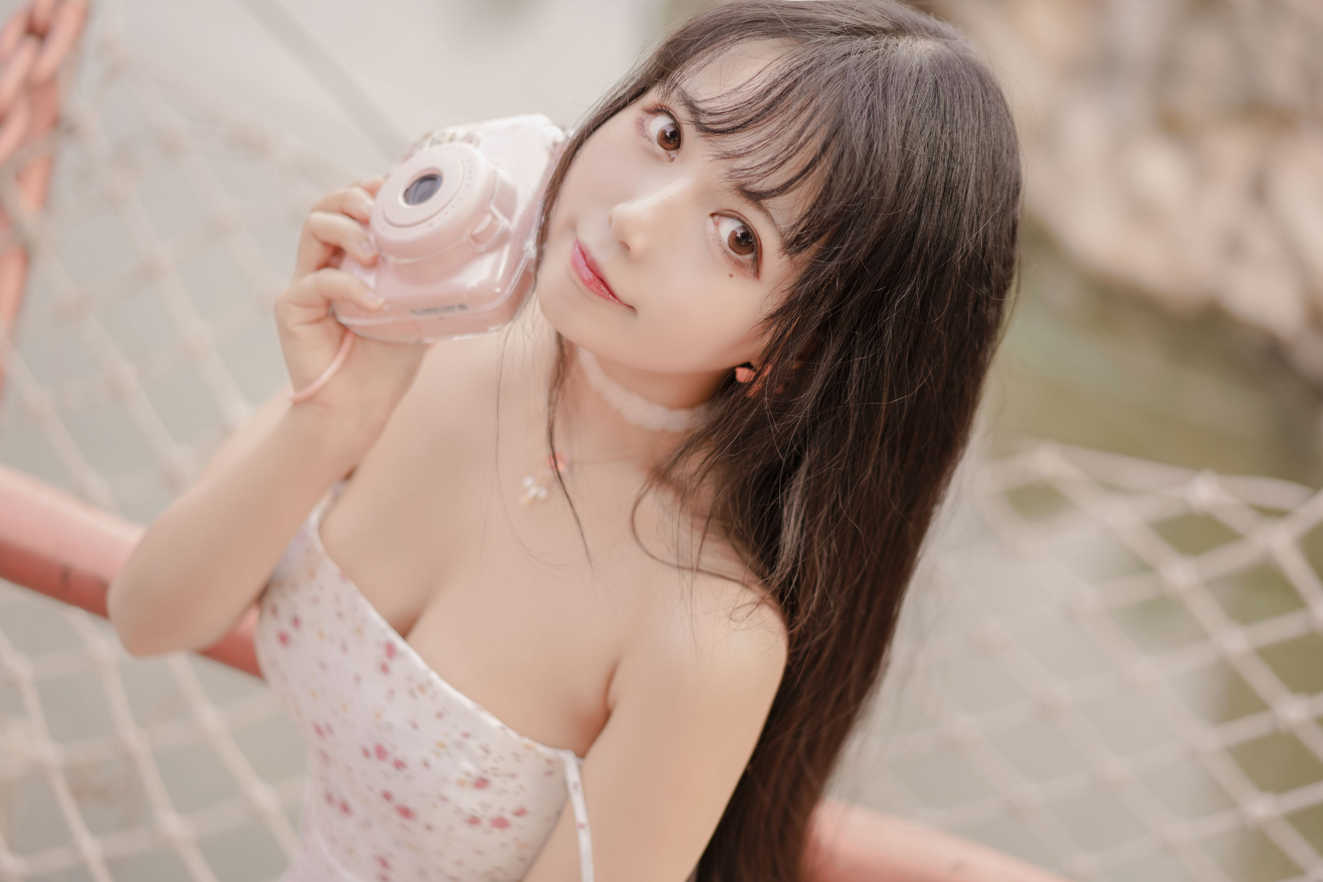 [Cosplay写真] 大眼萌妹黑猫猫OvO – 风 [26P]