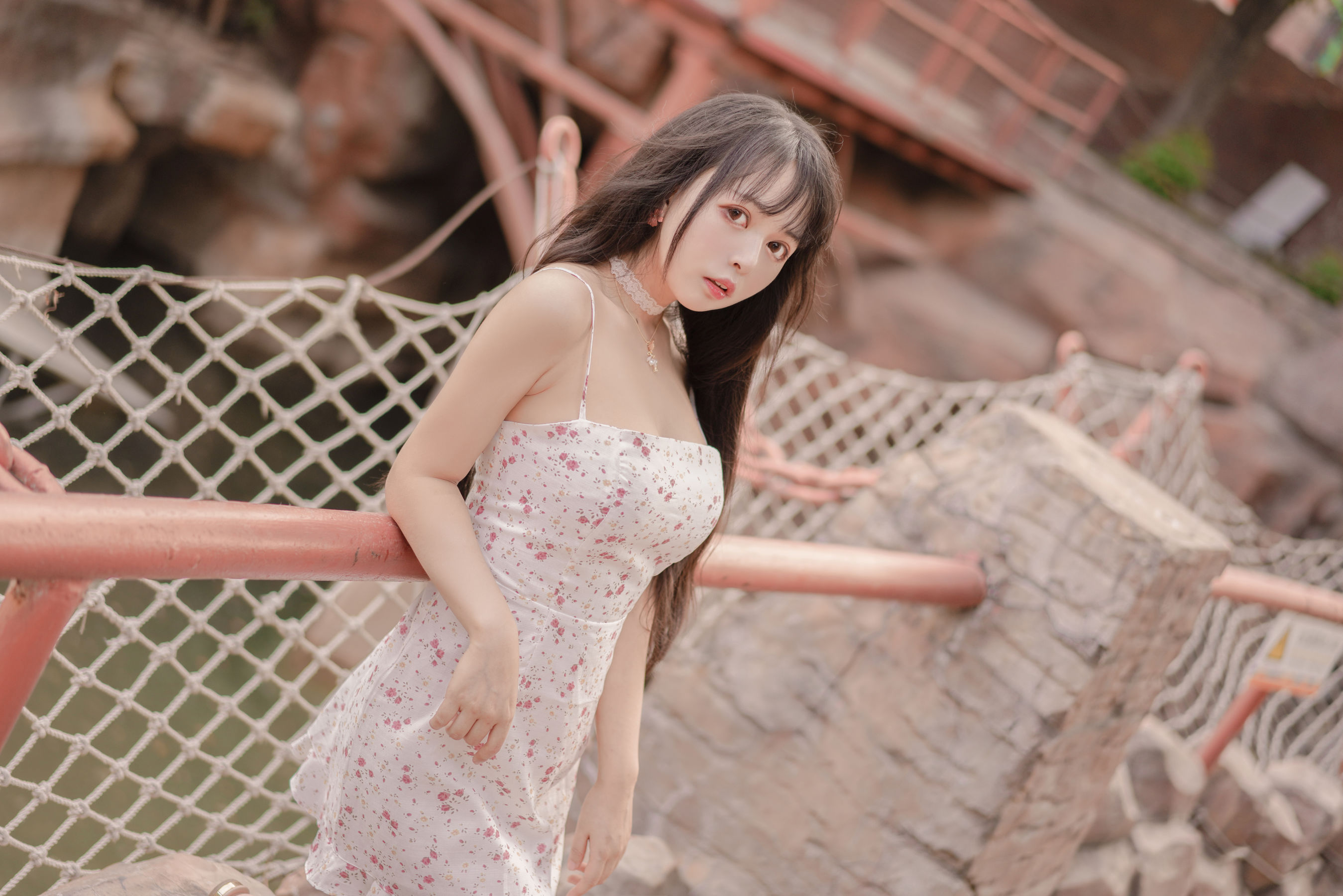 [Cosplay写真] 大眼萌妹黑猫猫OvO – 风 [26P]