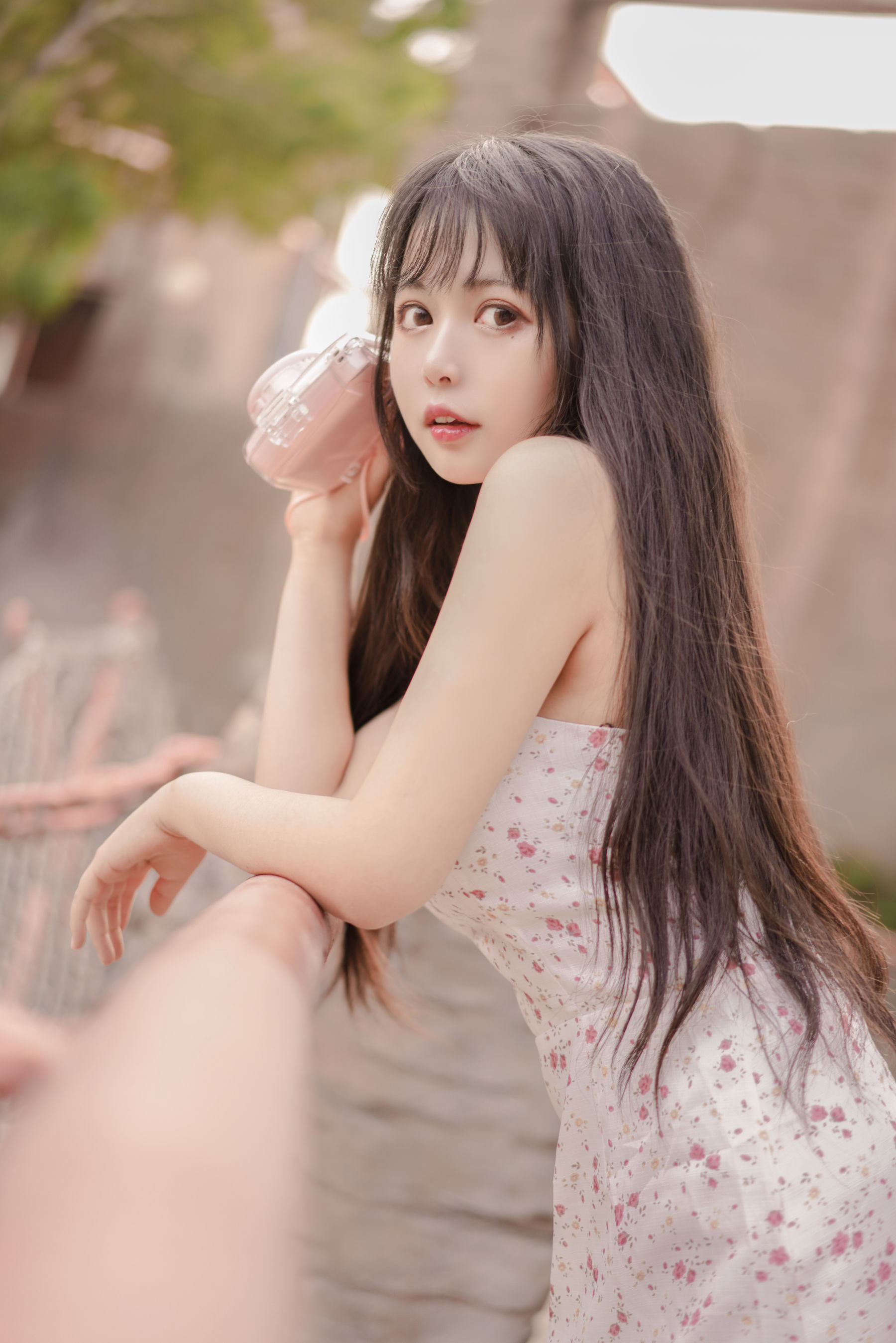 [Cosplay写真] 大眼萌妹黑猫猫OvO – 风 [26P]