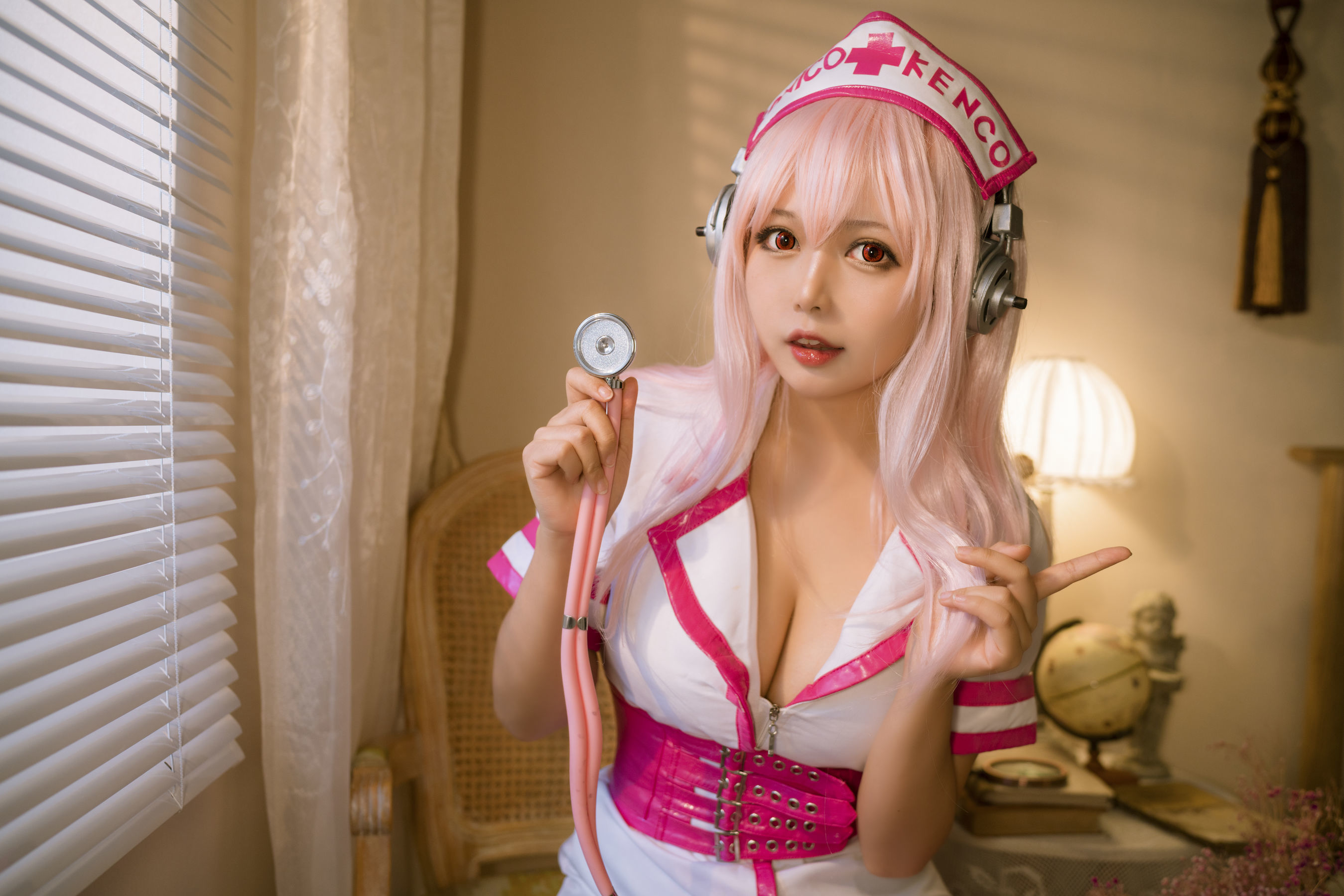 大眼萌妹黑猫猫OvO 索尼子 [16P]