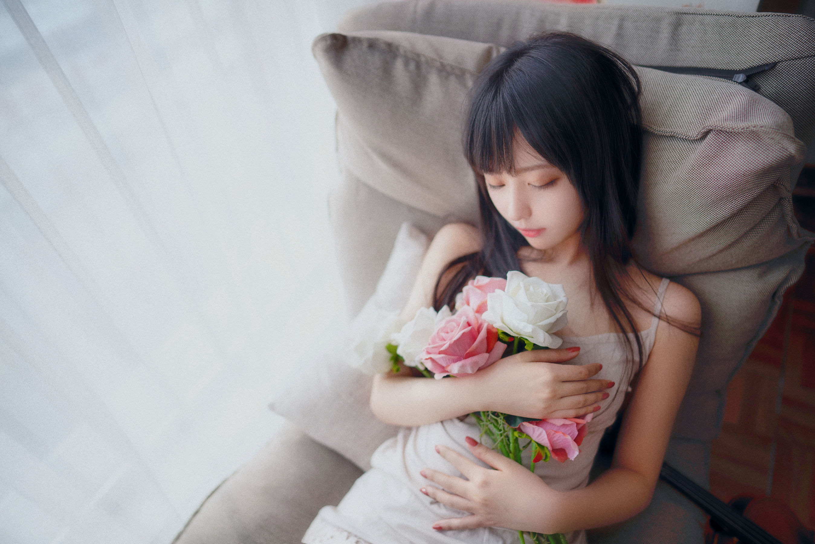 Shika小鹿鹿 – 长发姑娘 [18P]