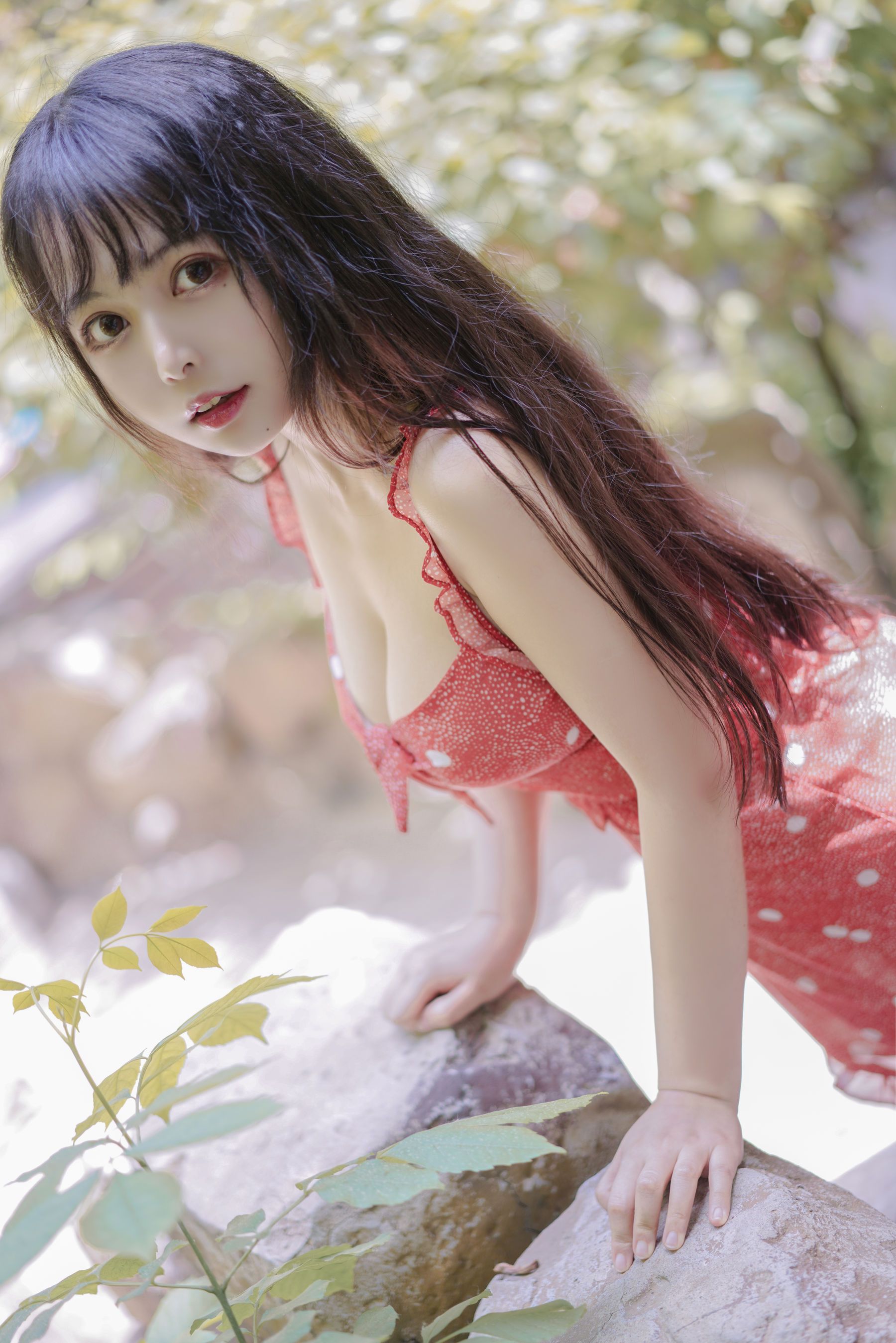 [Cosplay写真] 大眼萌妹黑猫猫OvO – 草莓 [32P]