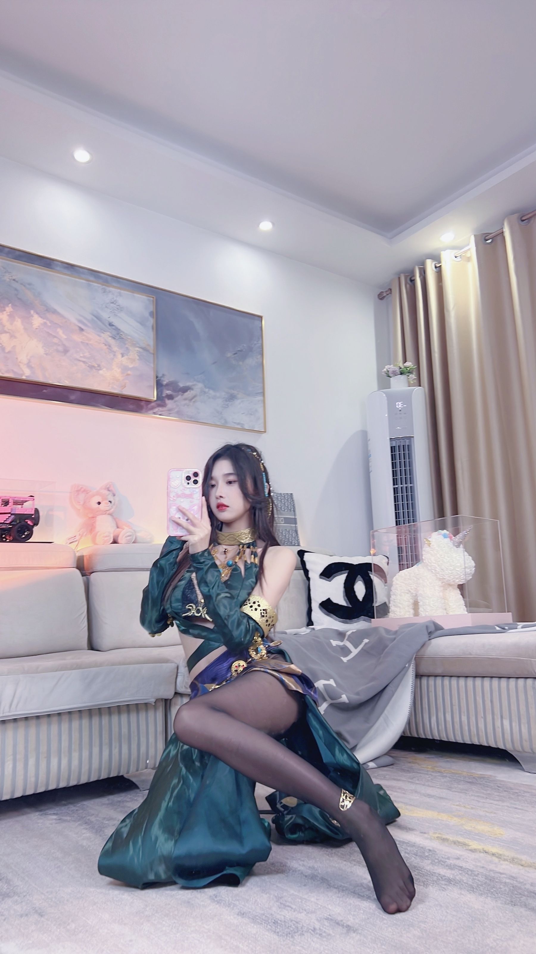 虎牙小小奶瓶儿 – 迦南 [17P]