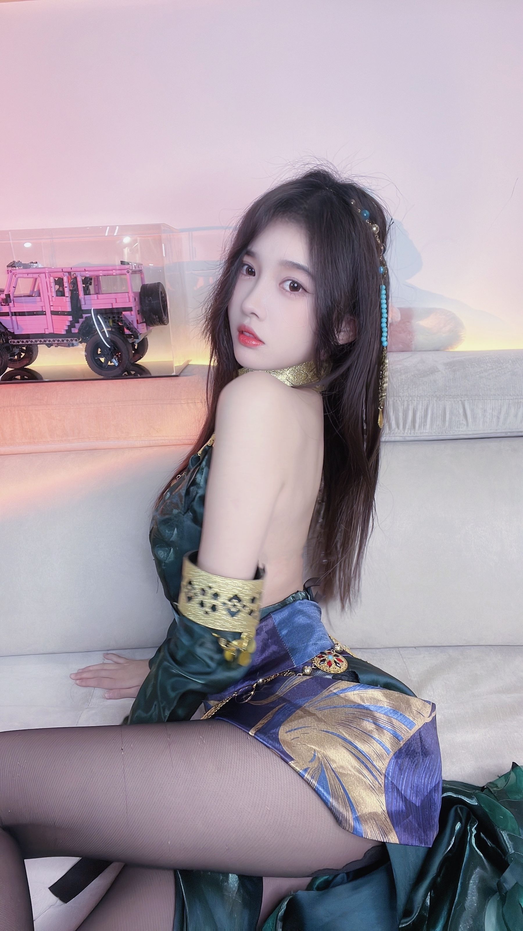 虎牙小小奶瓶儿 – 迦南 [17P]