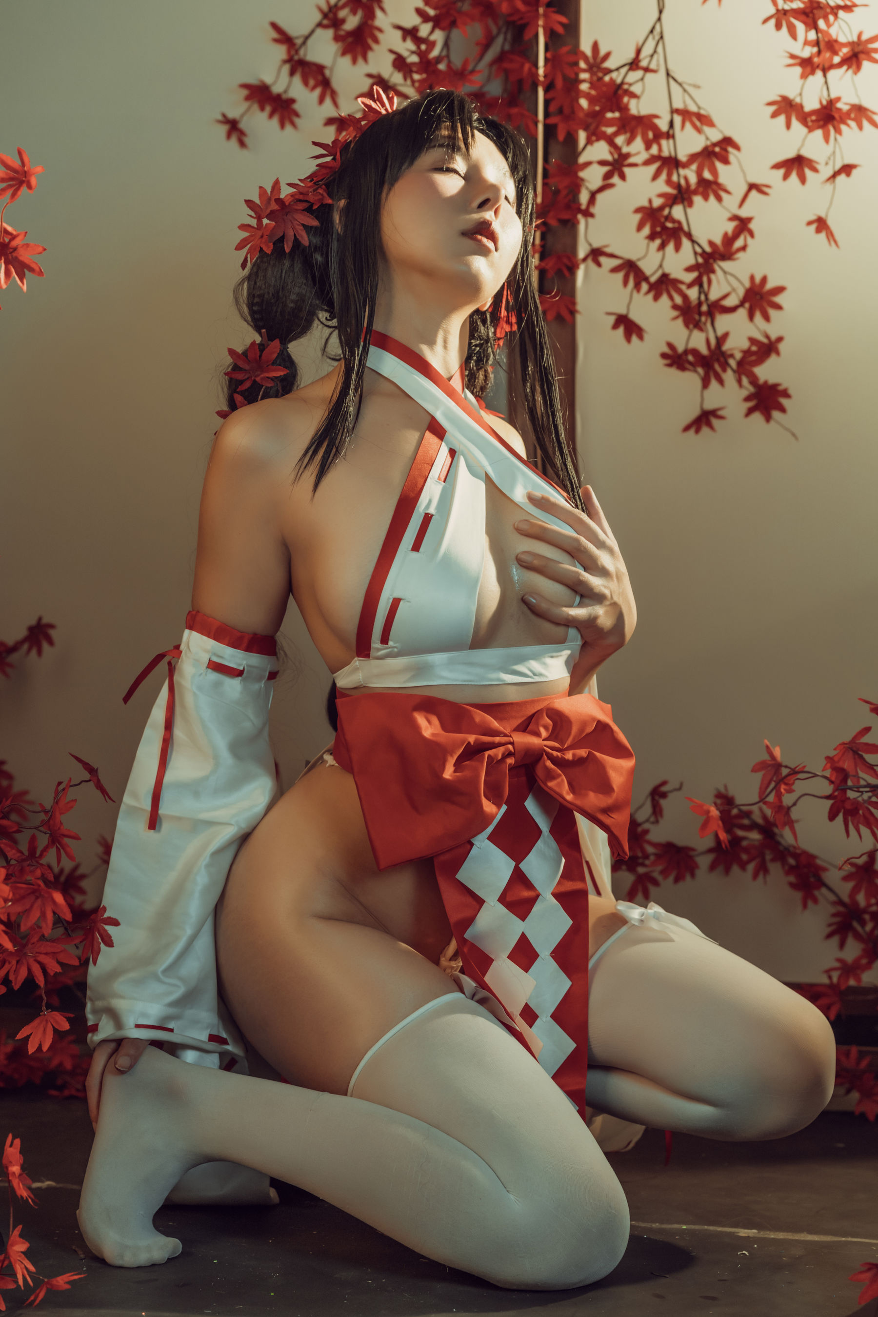 云溪溪 – 奶桃巫女 [43P]