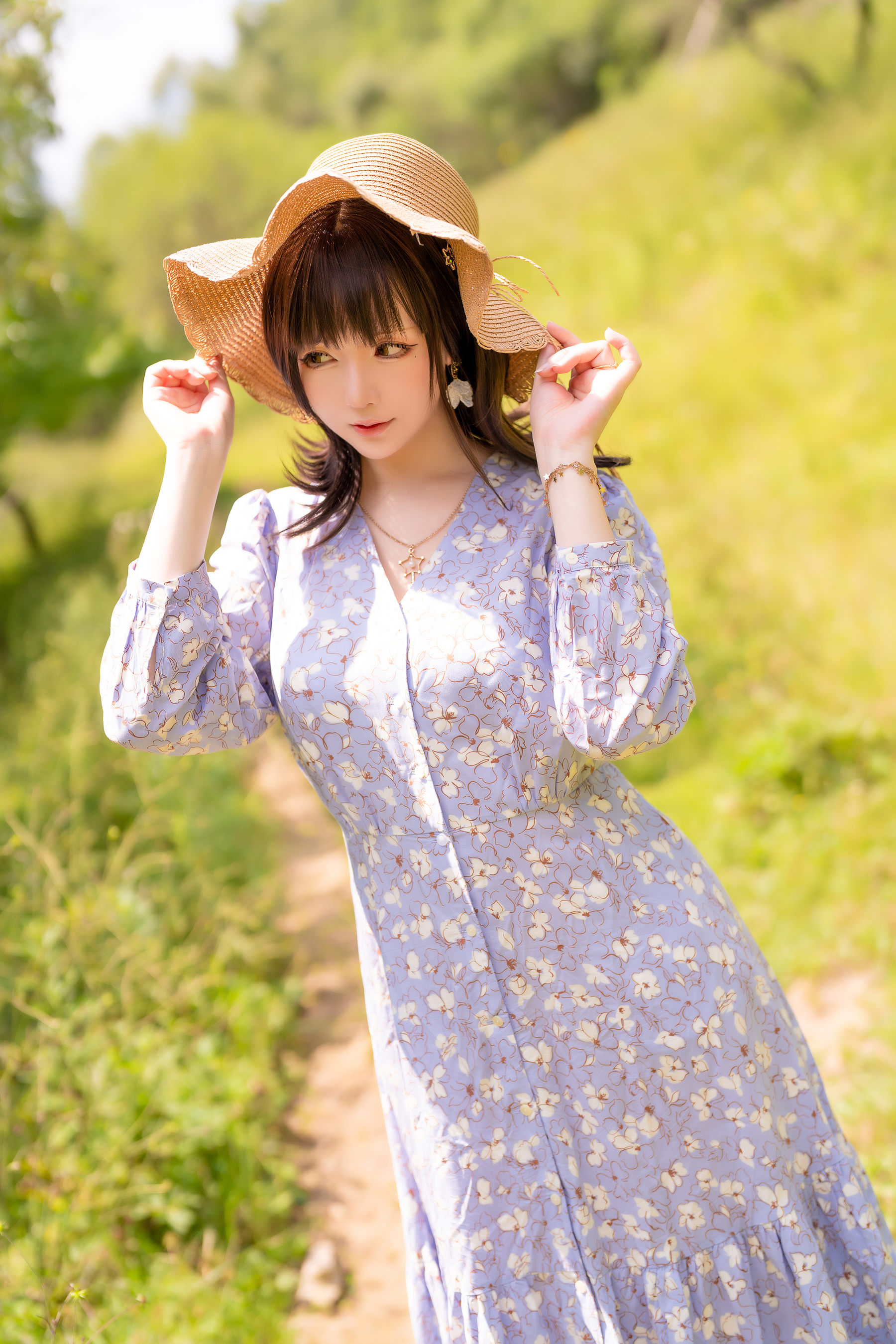 Coser小姐姐星之迟迟 – 户外 晴 [42P]