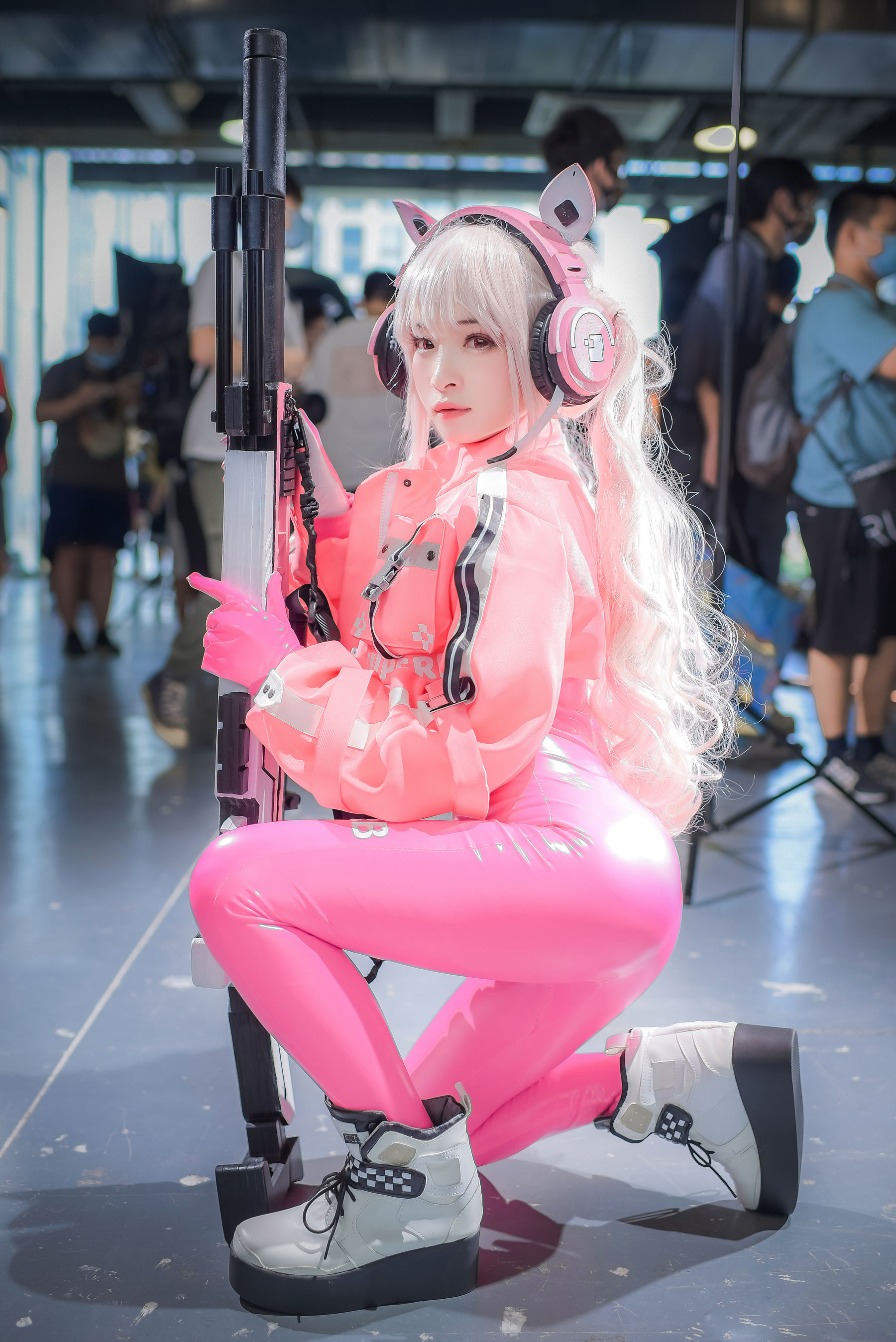 动漫博主九九八XY – 萤火虫漫展 NIKKE 胜利女神 爱丽丝 [18P]