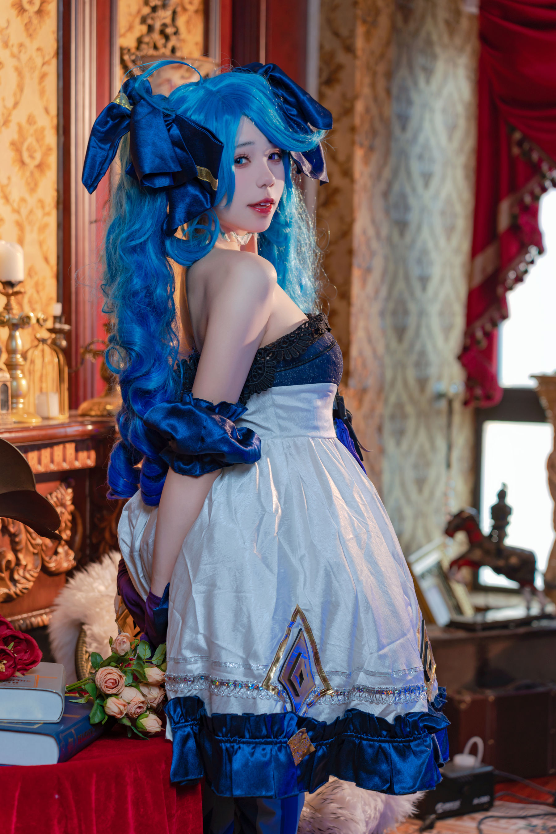 咬一口兔娘 – 兔兔班车 格温 [38P]