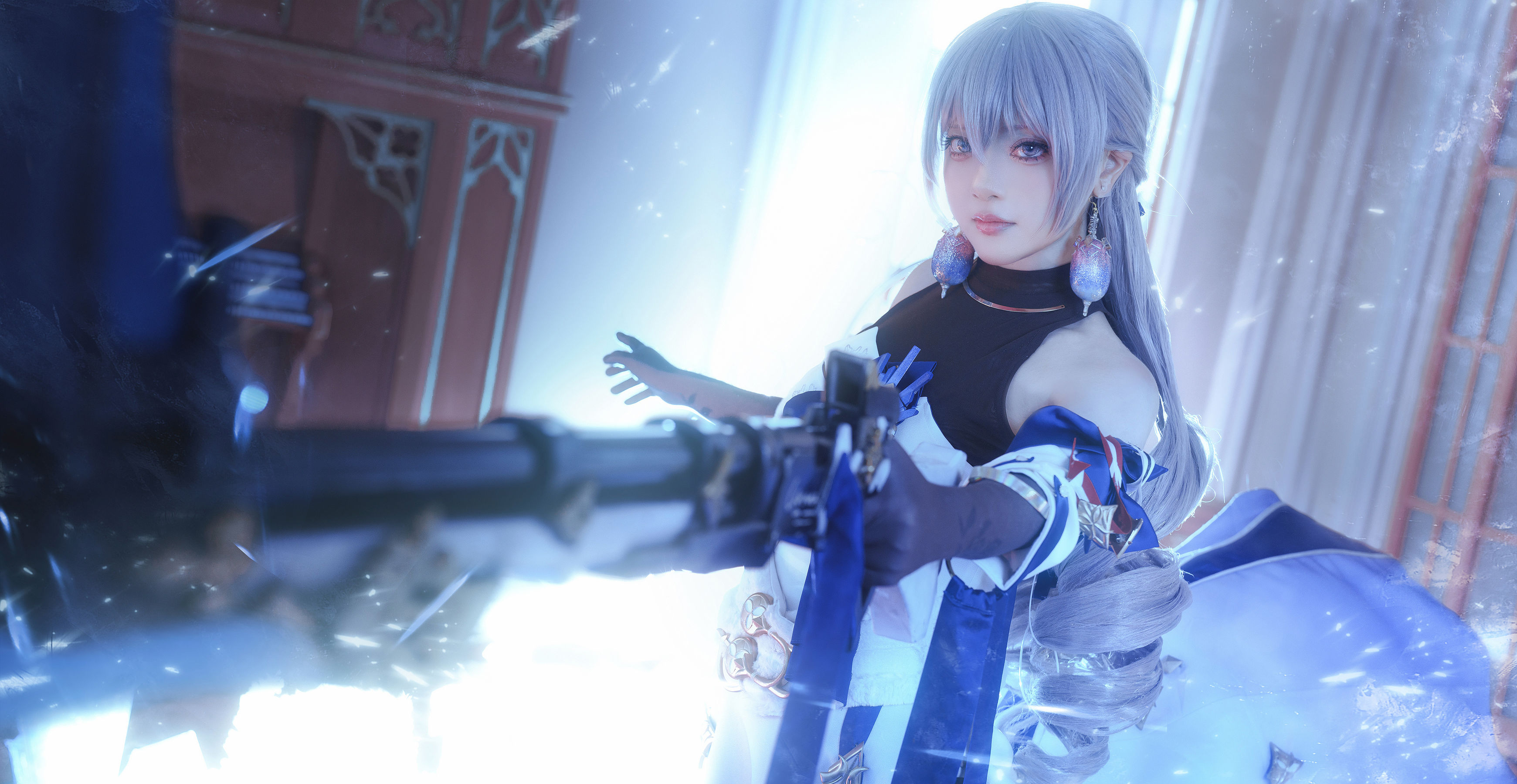 黑龙贯通 – 布洛妮娅 [15P]