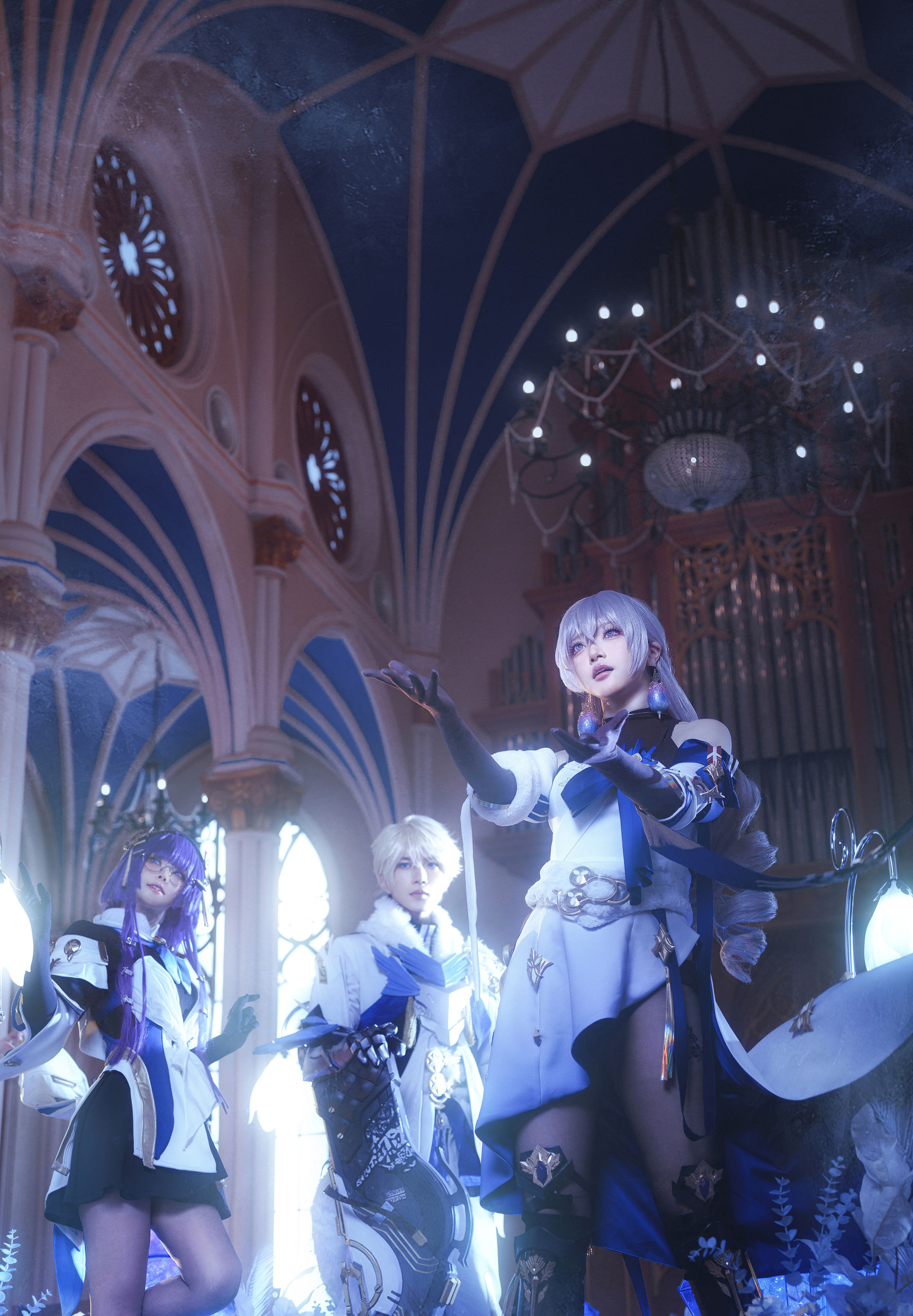 黑龙贯通 – 布洛妮娅 [15P]