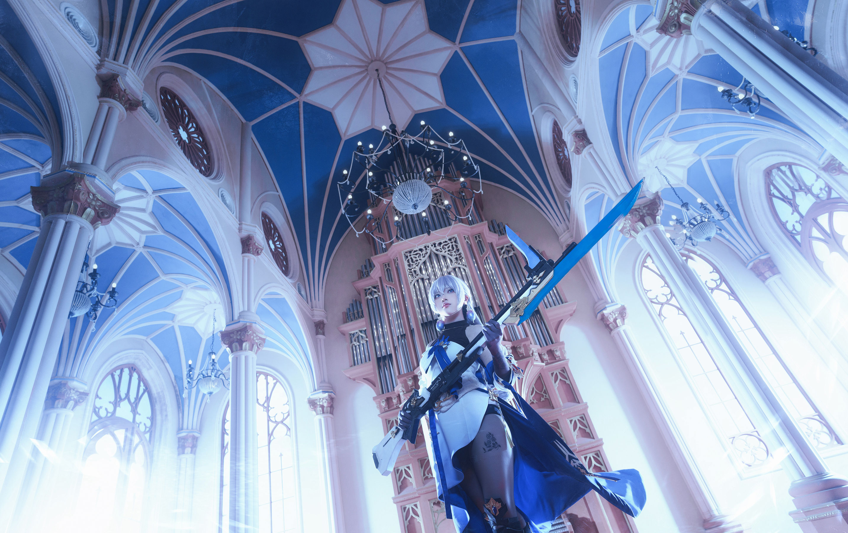 黑龙贯通 – 布洛妮娅 [15P]