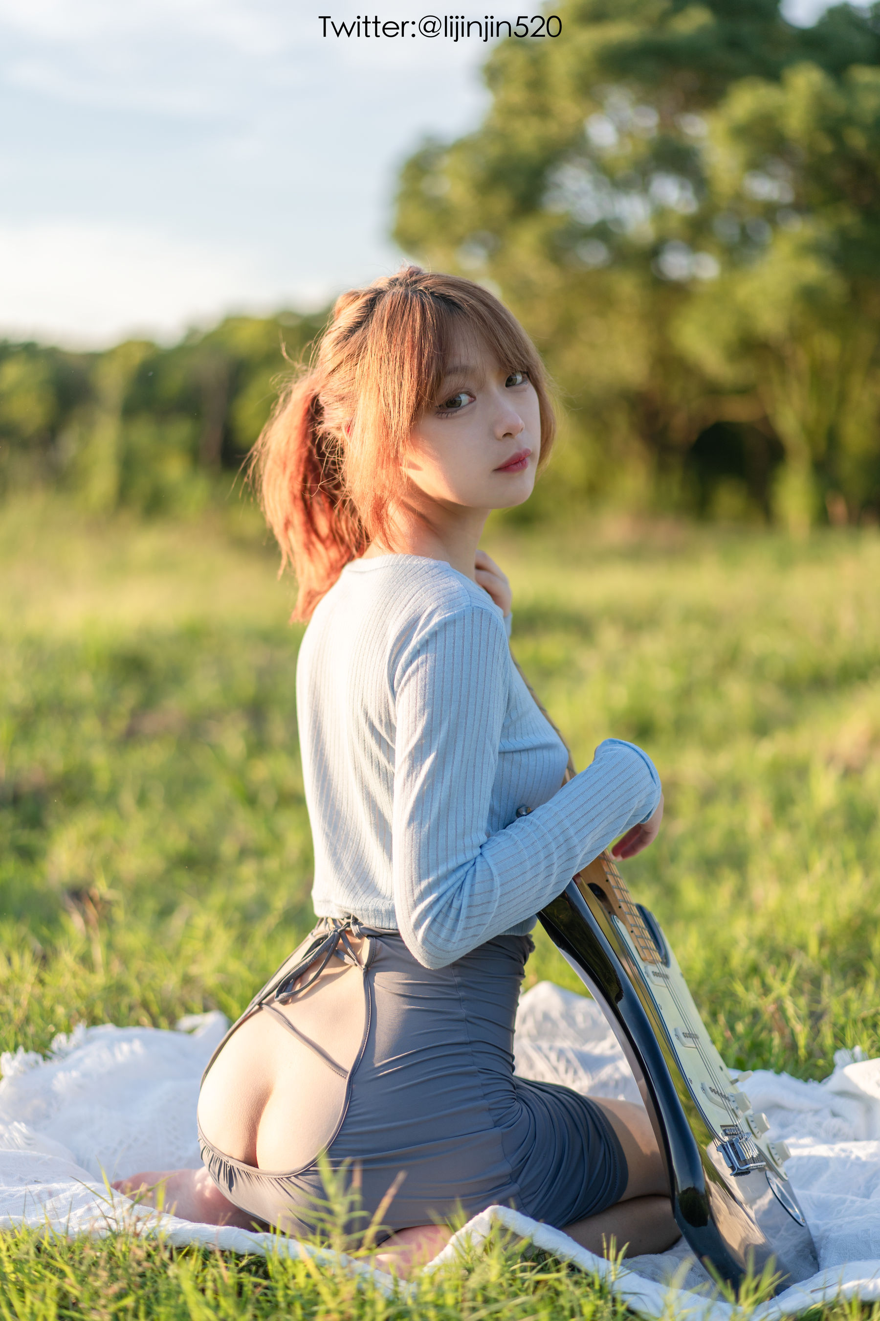 梨瑾瑾 – 吉他妹妹 [14P]