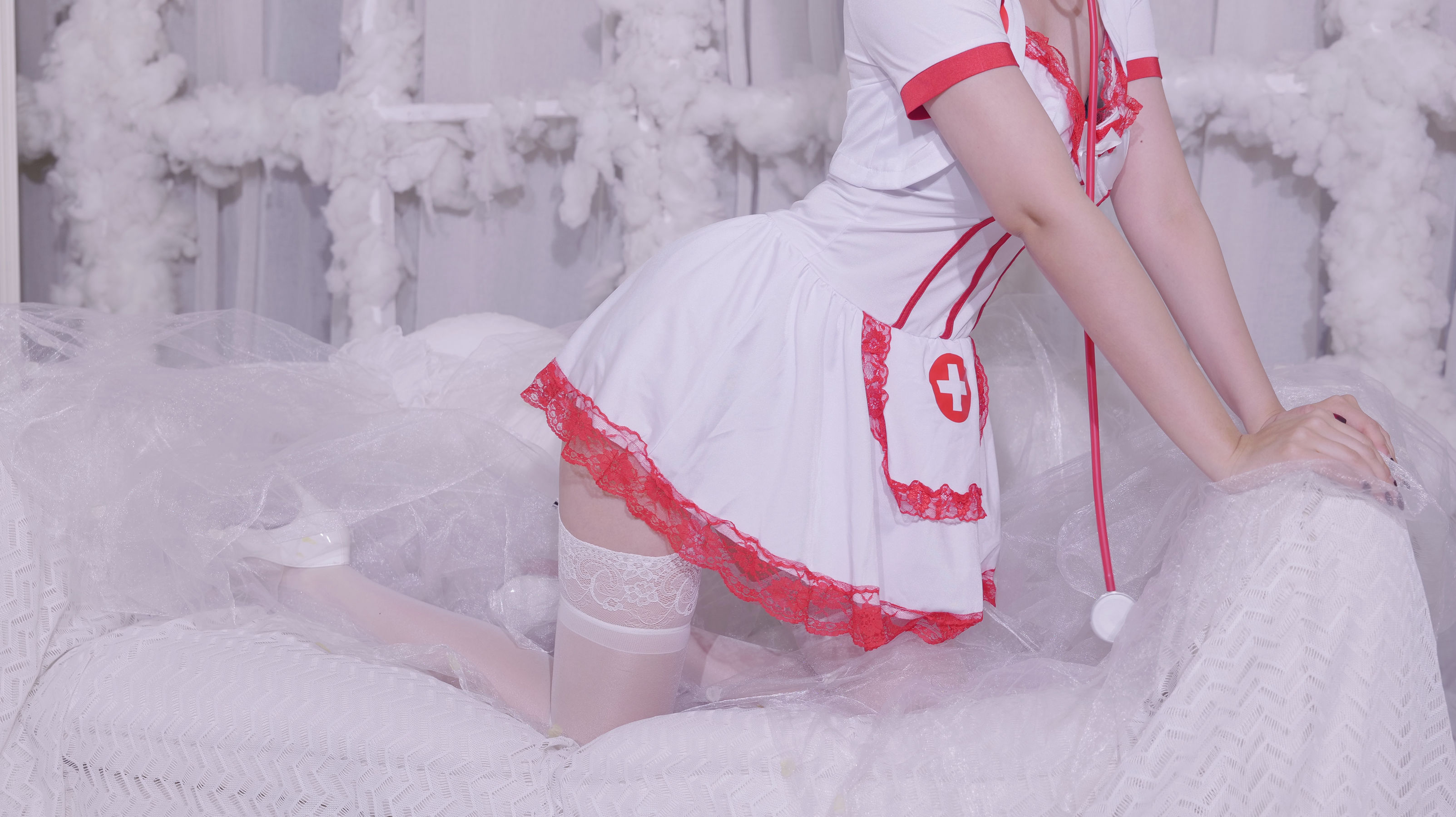 小须须 – 护士 [40P]