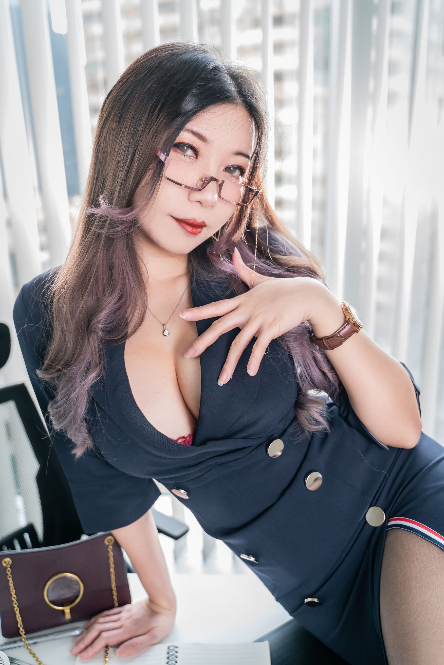 小琪-Aki – CEO [43P]