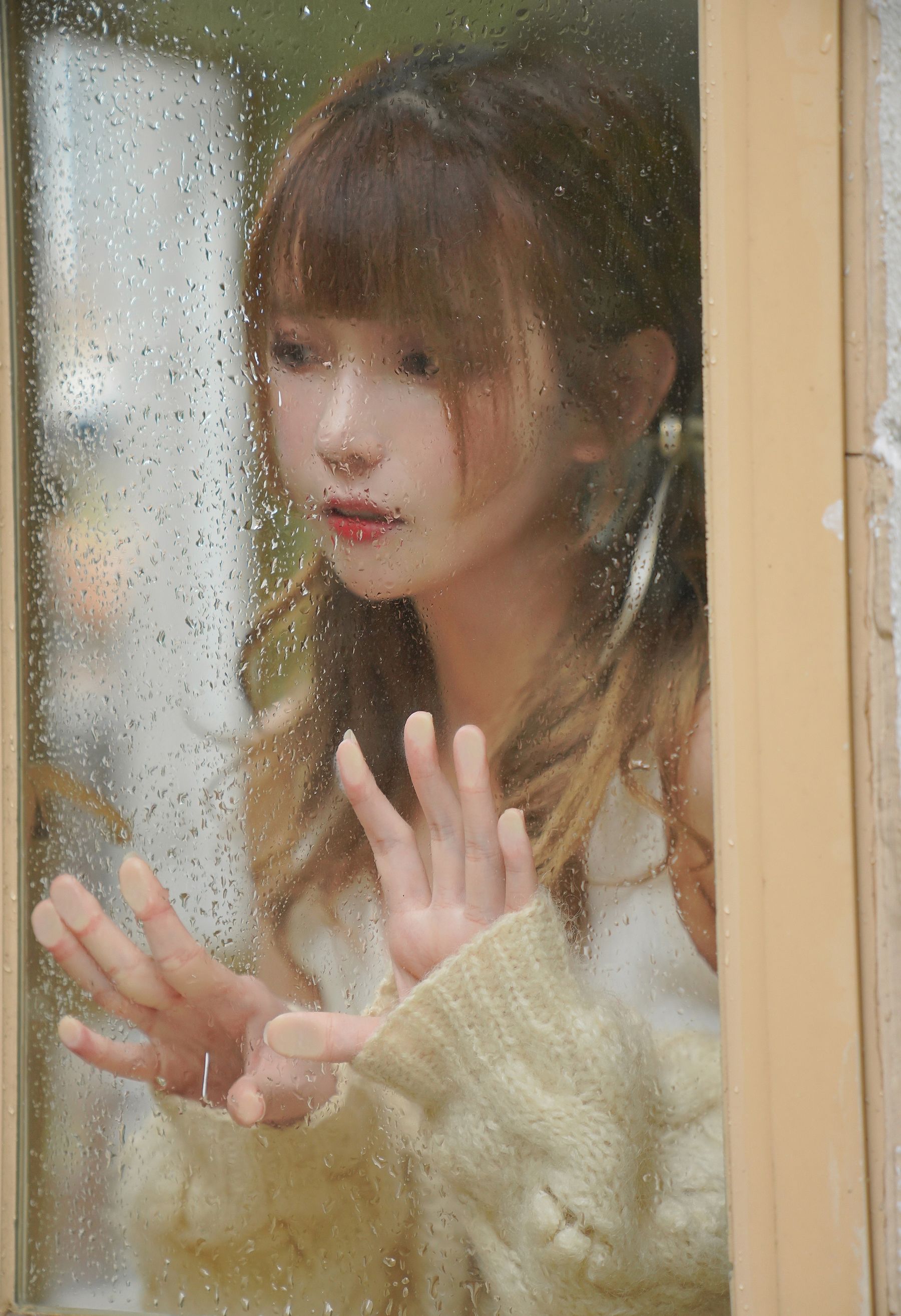 凛子酱 – 眼泪味道的雨 [12P]