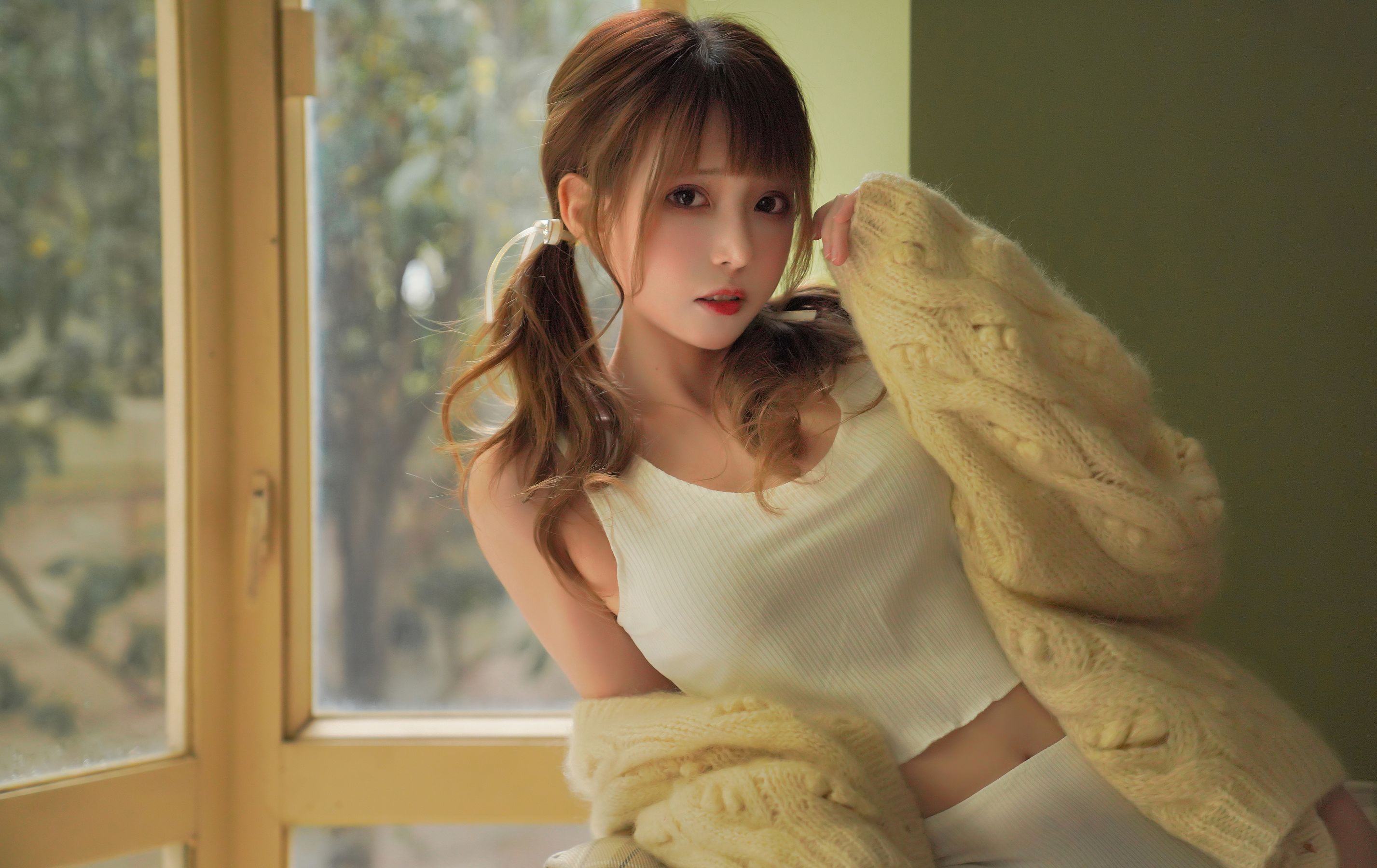 凛子酱 – 眼泪味道的雨 [12P]