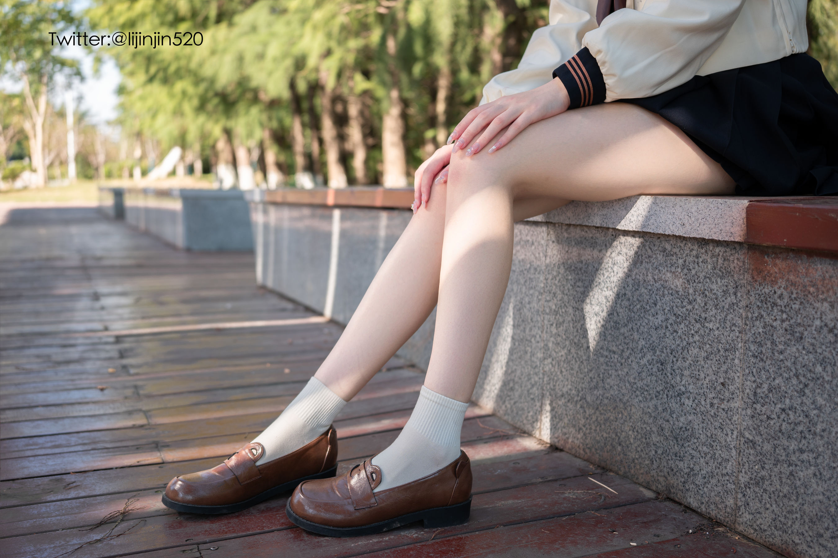 梨瑾瑾 – 茶羽中 [37P]