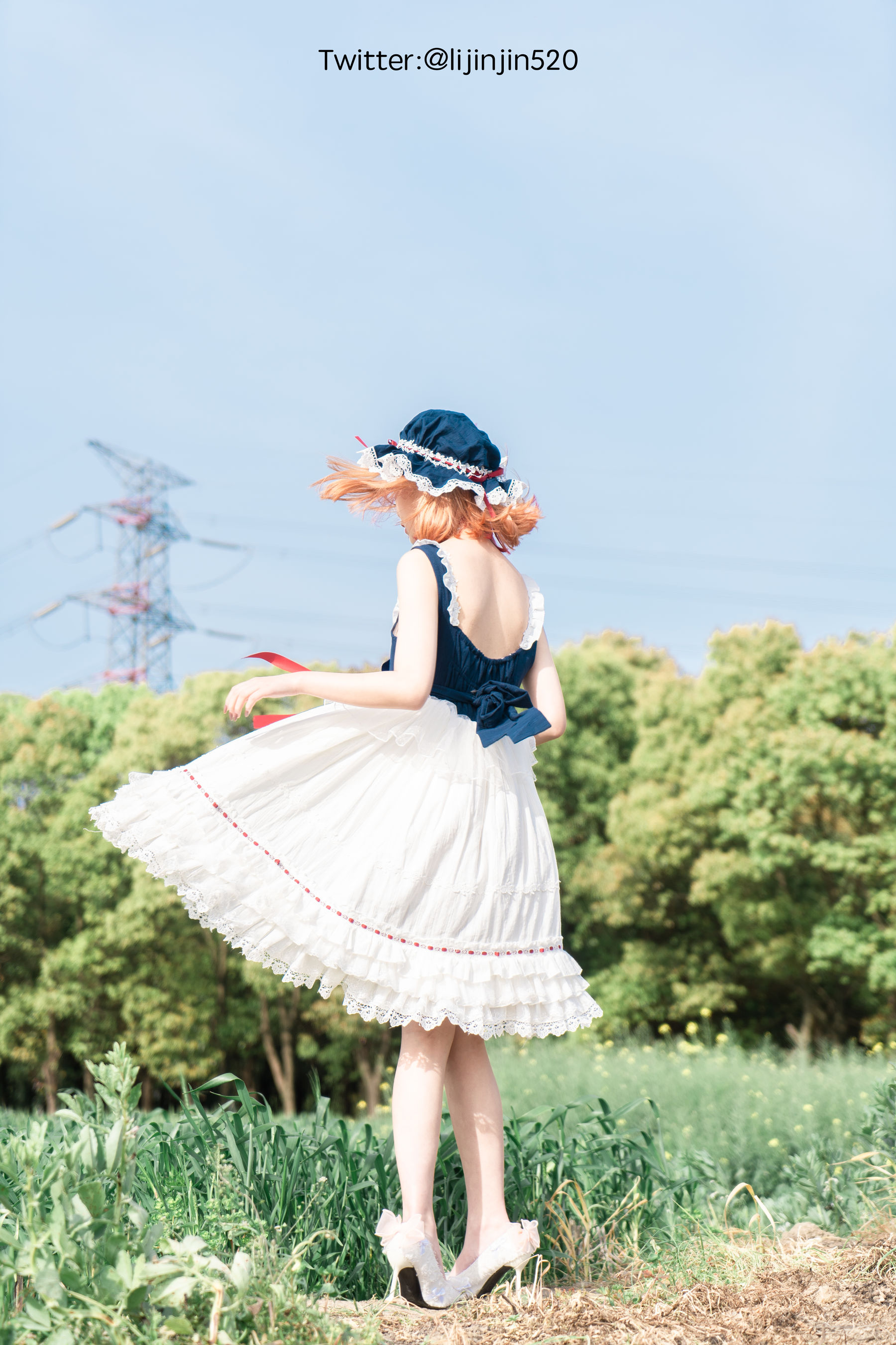 梨瑾瑾 – 户外LO裙 [22P]