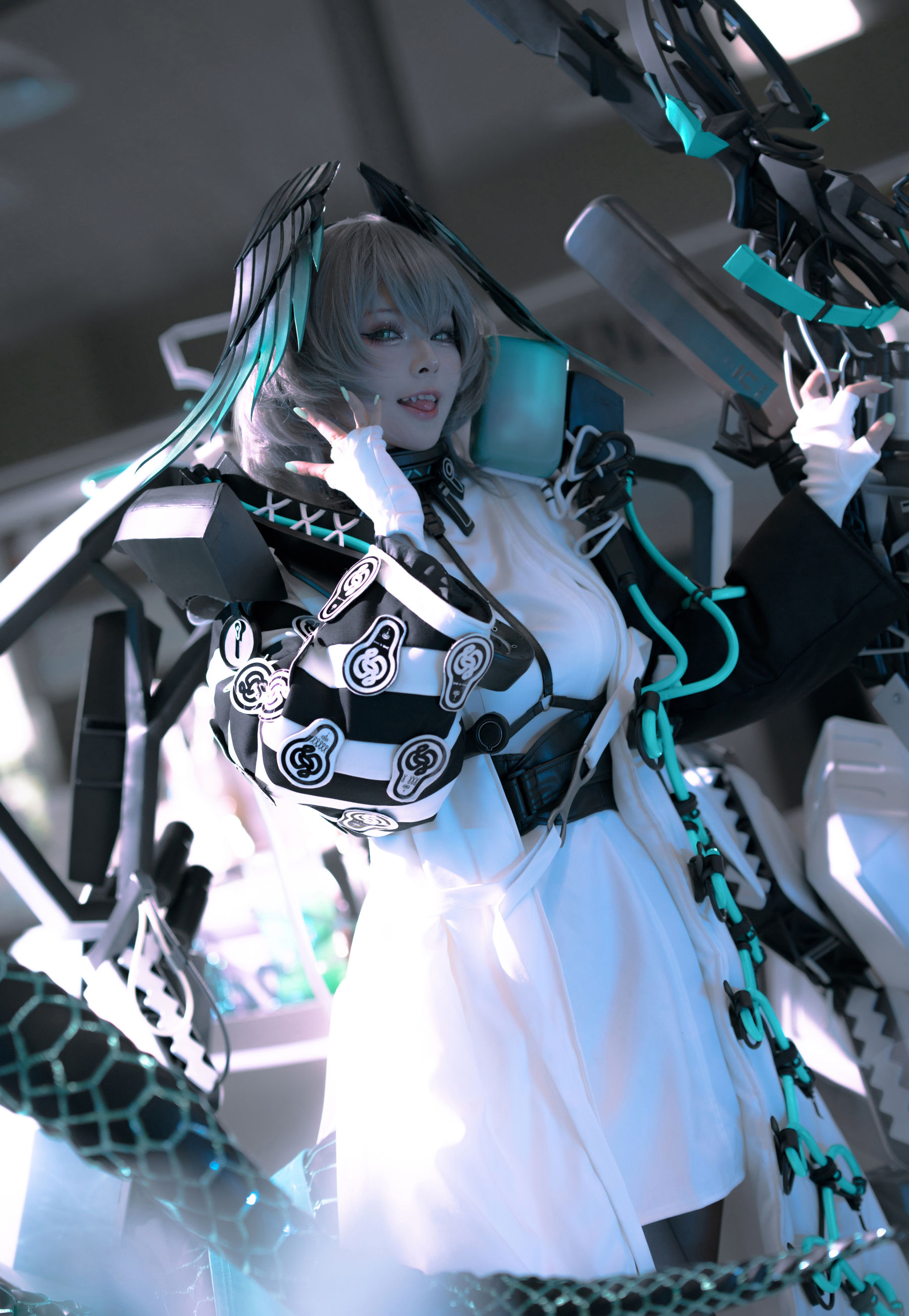 动漫博主w百合欧皇子w – 霍尔海雅 [18P]