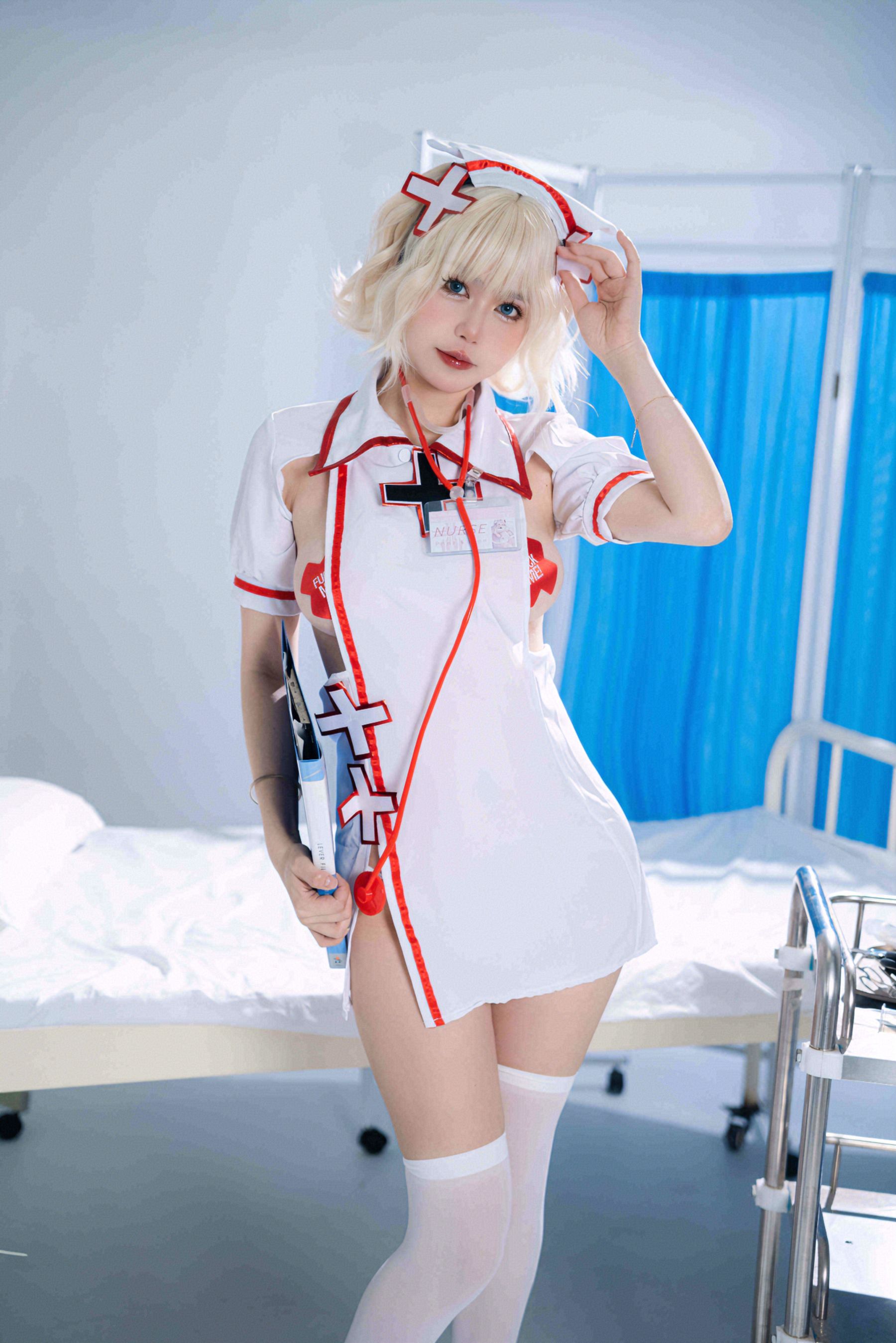 Tina很妖孽呀 – 白色护士妹妹 [48P]