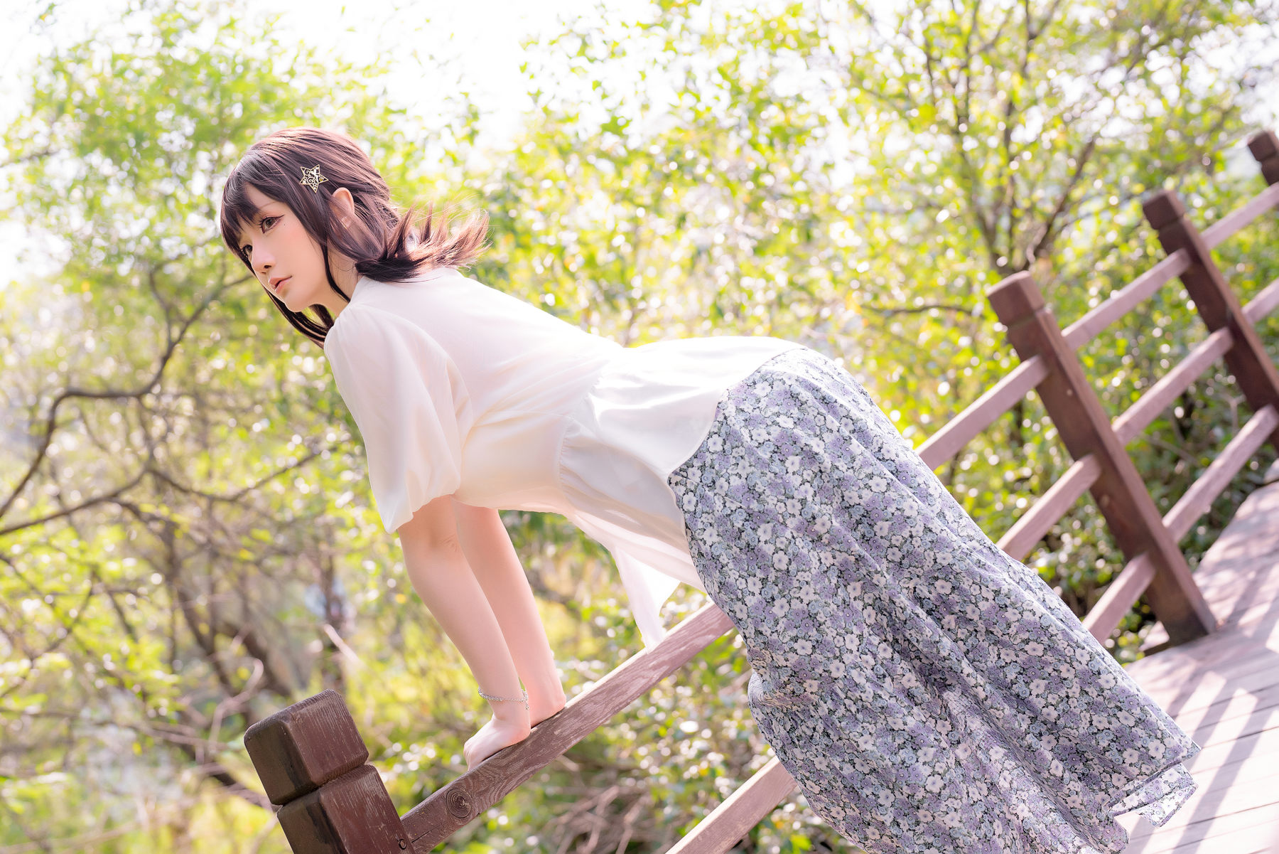 Coser小姐姐星之迟迟 – 户外 多云转晴 [46P]