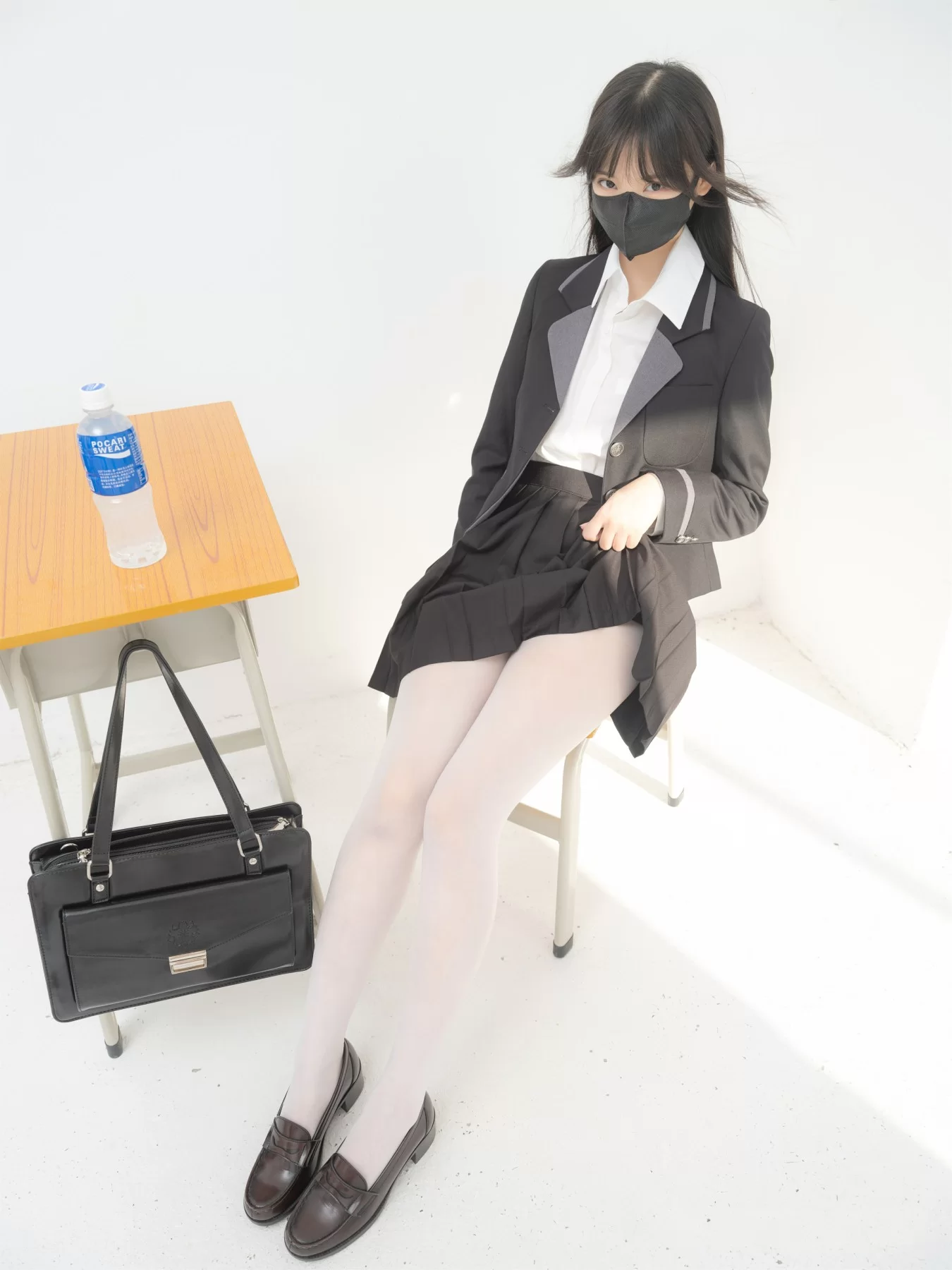 紧急企划 – 内部 见希 职员 [59P]