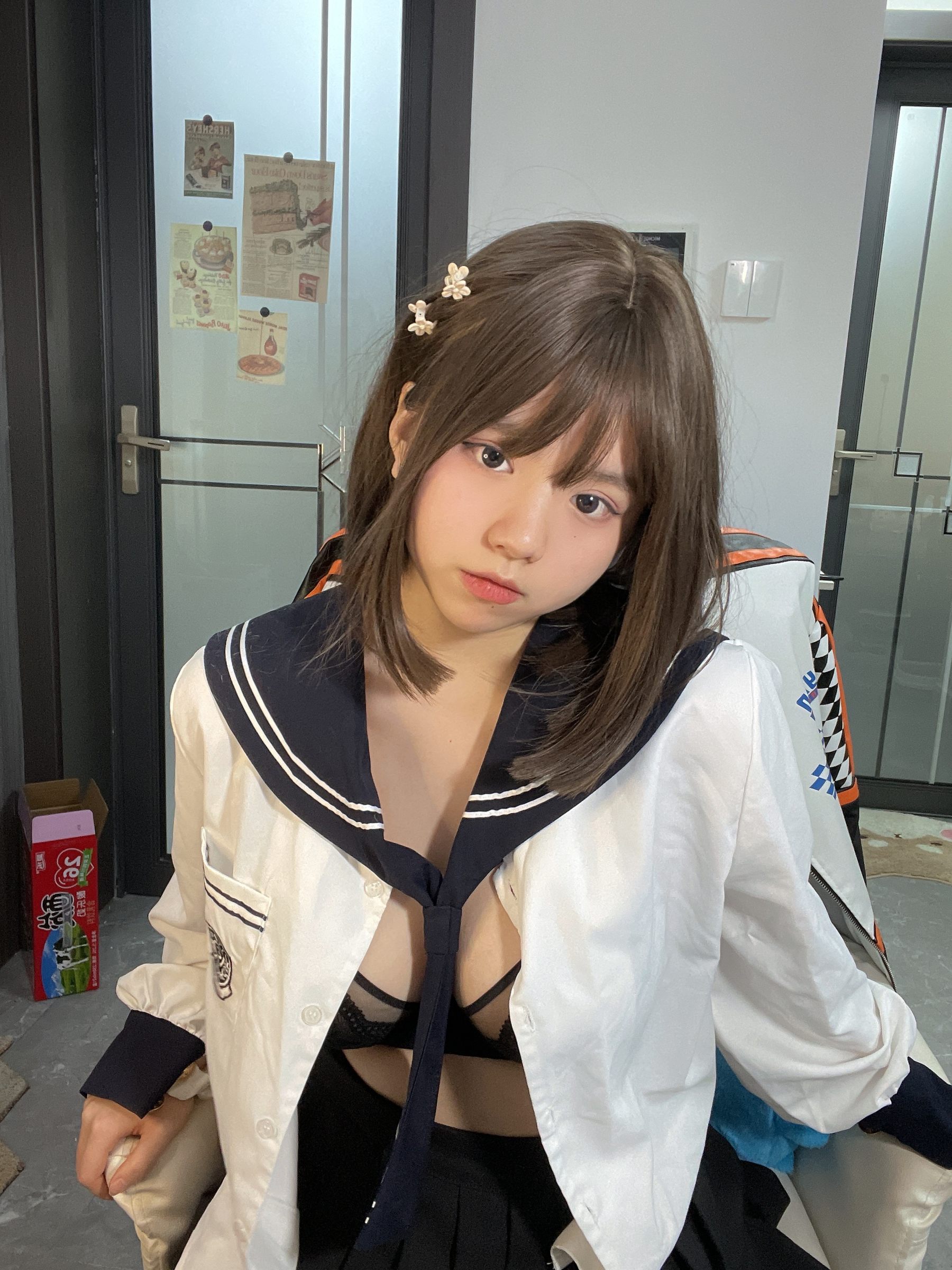 葱油饼 – JK女高 [15P]