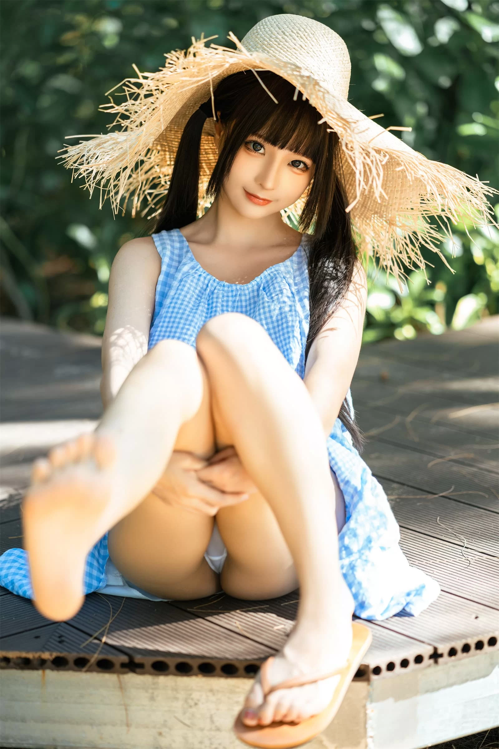 动漫博主蠢沫沫 – 海边漫步 [100P]