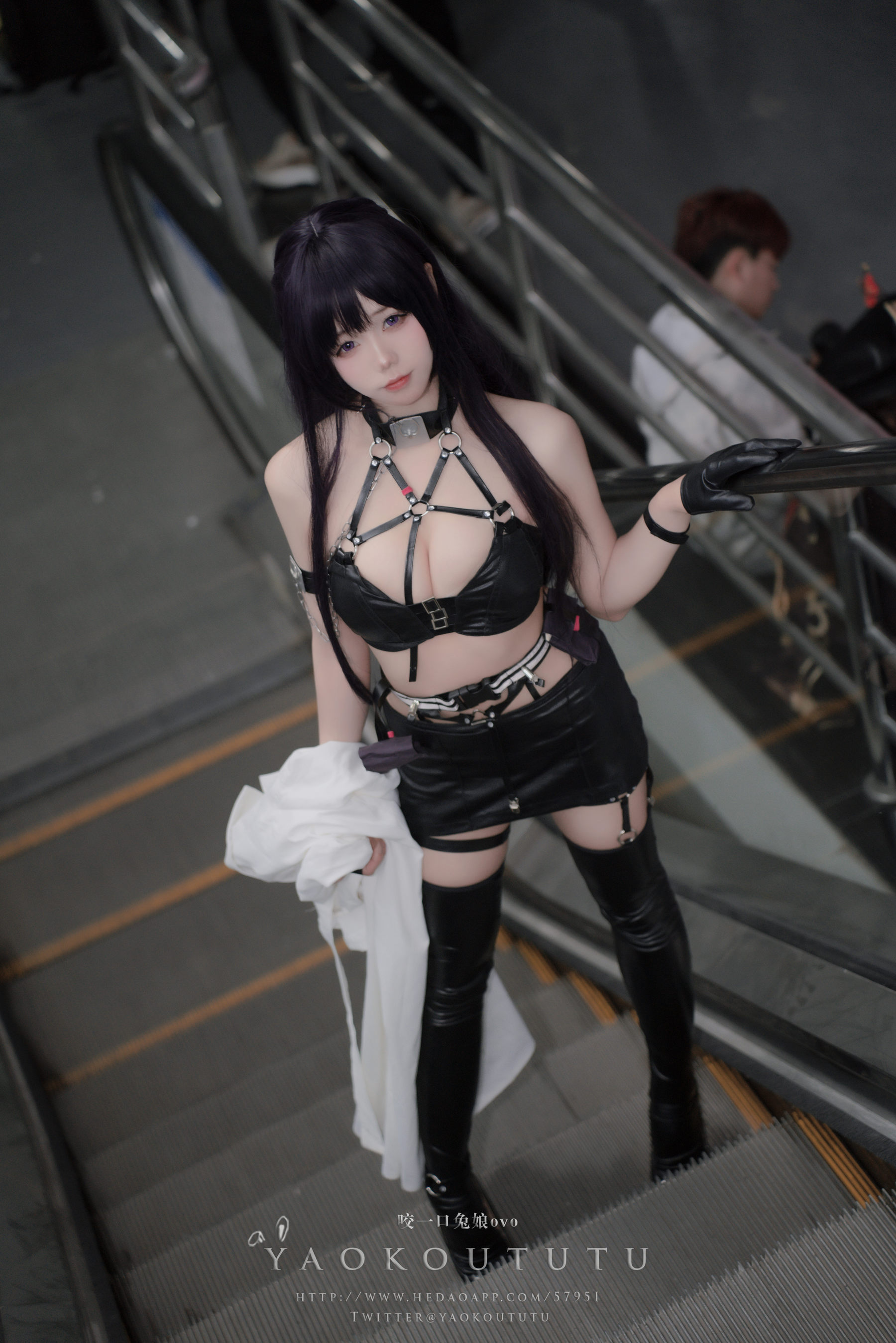 咬一口兔娘 – 米哈拉 [27P]