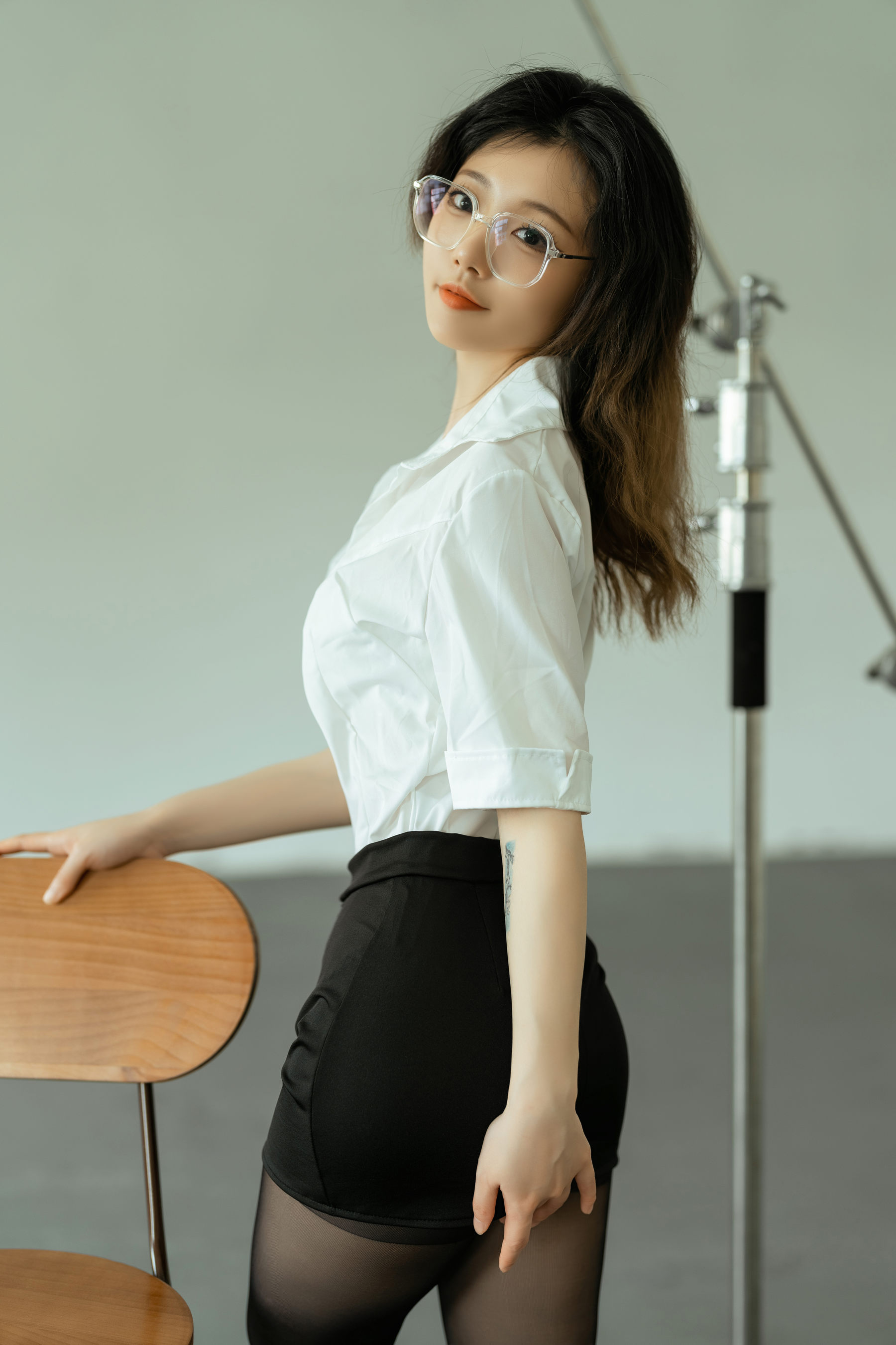 桃良阿宅 – 关于兼职模特的这件事 [48P]