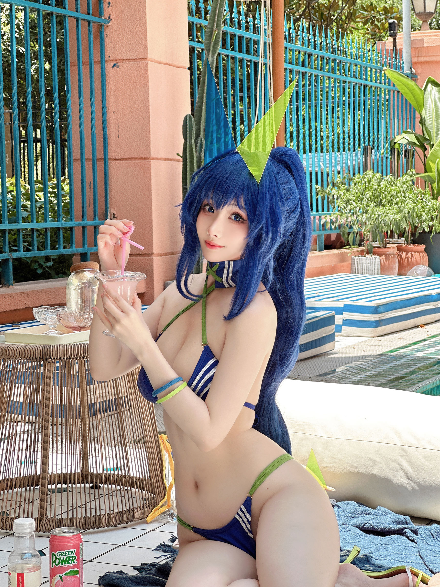 rioko凉凉子 – 碧蓝航线 花园 [39P]