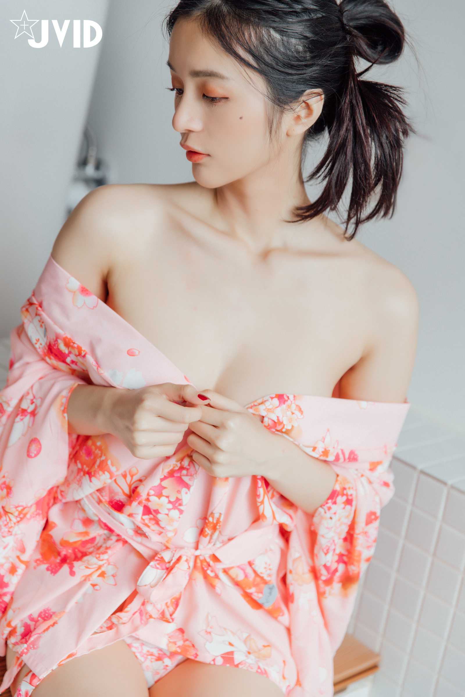 JVID图集 辰辰 - 秘境温泉之旅 [74P]