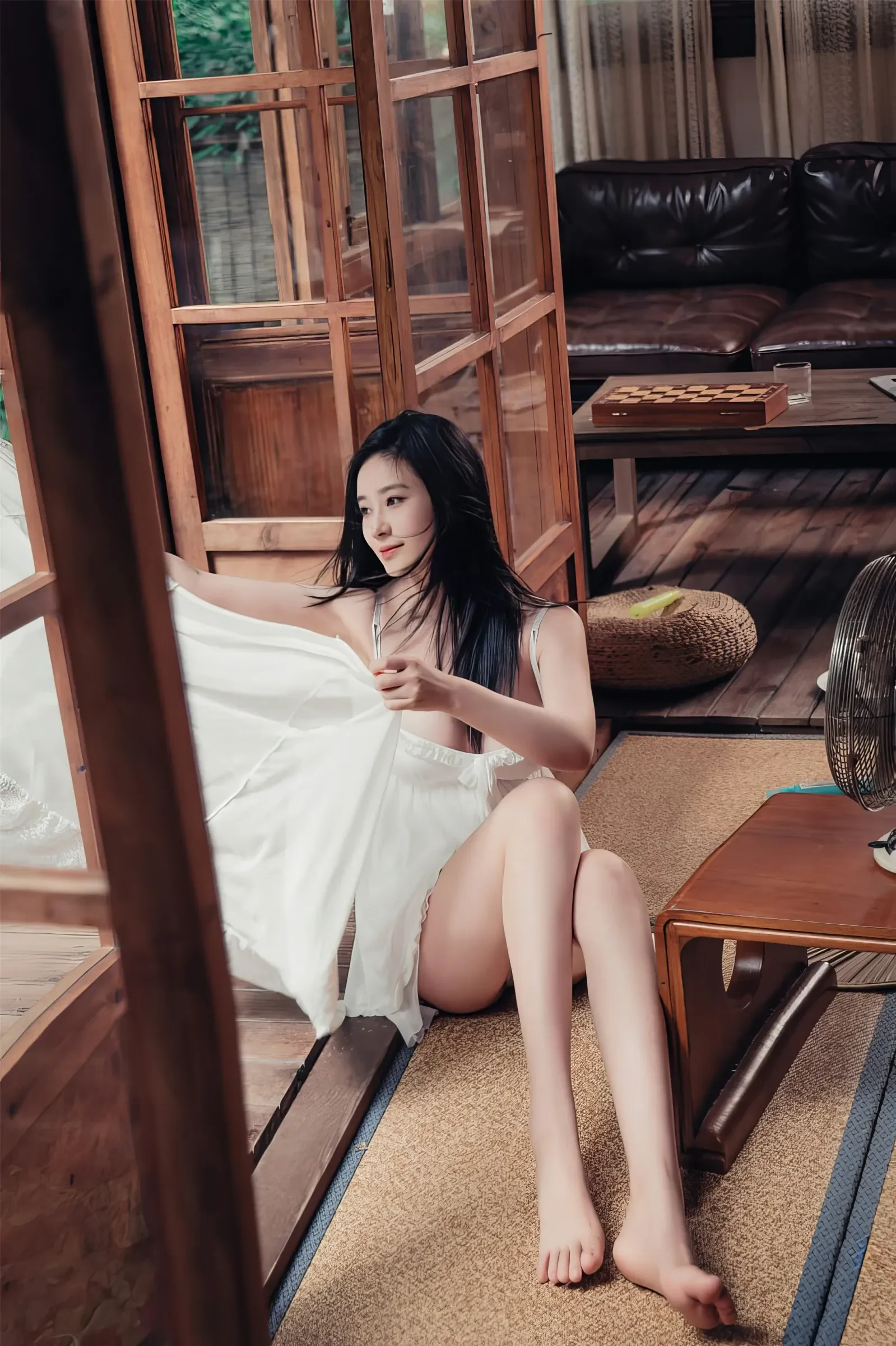 年年Nnian – 林间小屋 [34P]