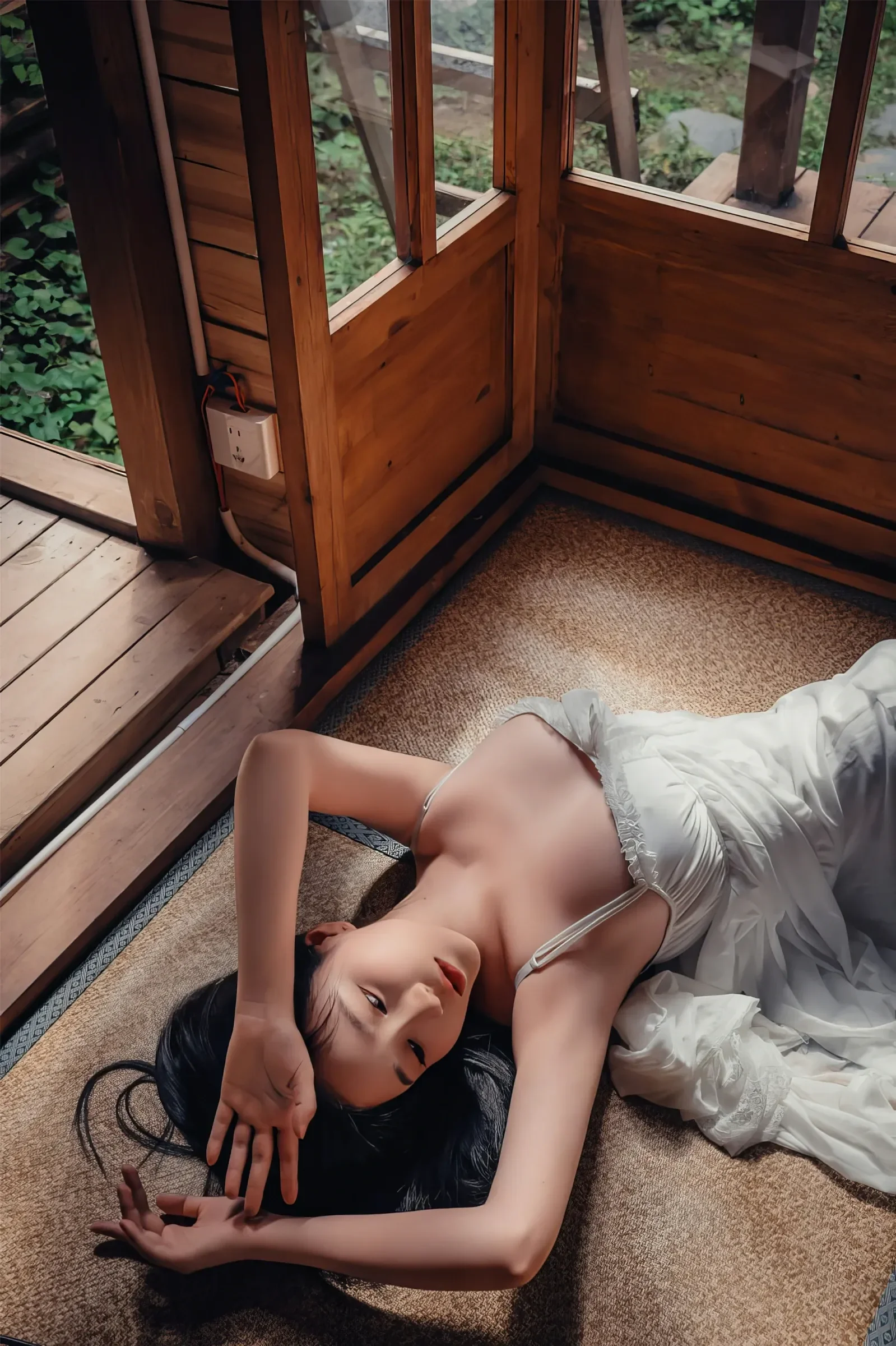 年年Nnian – 林间小屋 [34P]