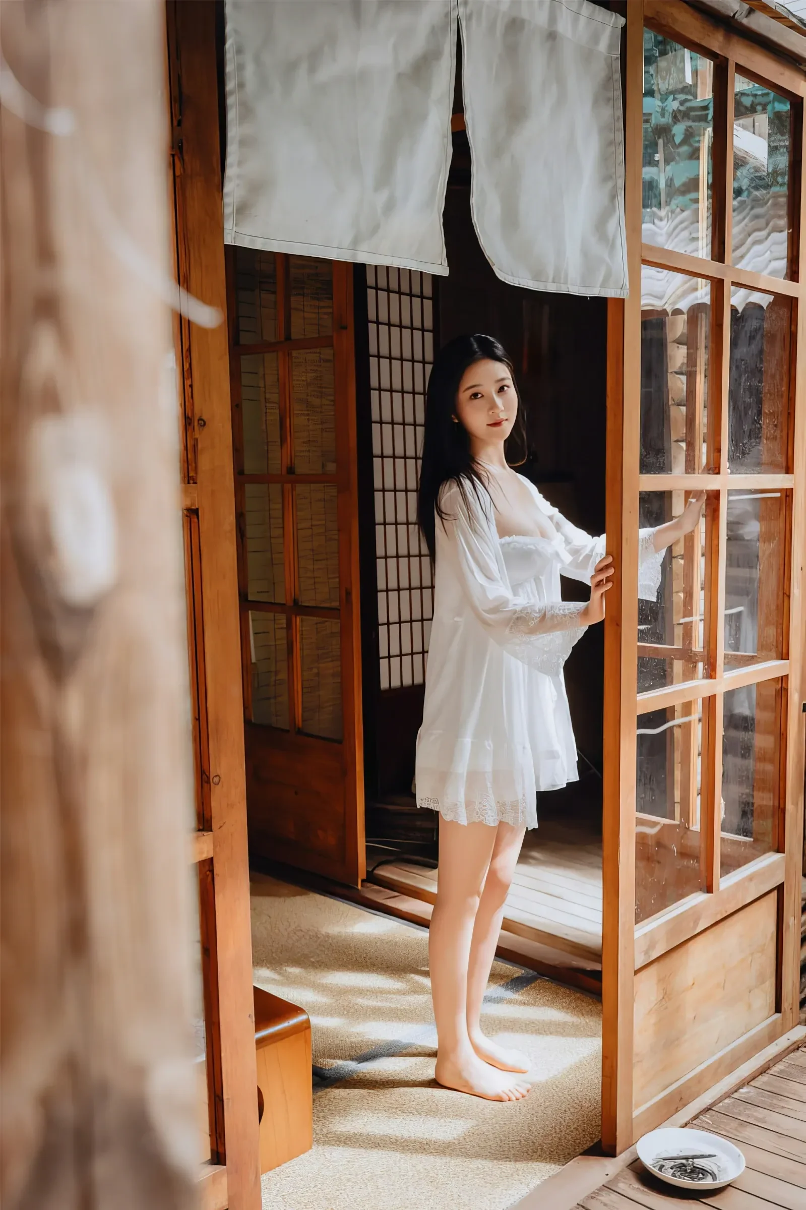 年年Nnian – 林间小屋 [34P]