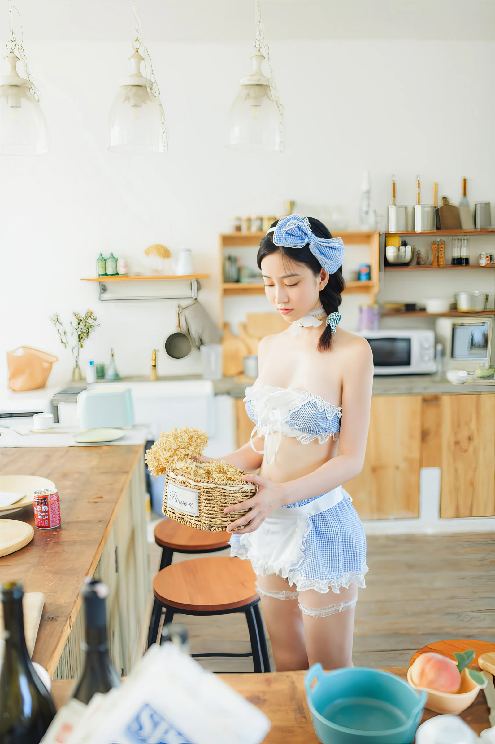 年年Nnian – 厨娘 [33P]