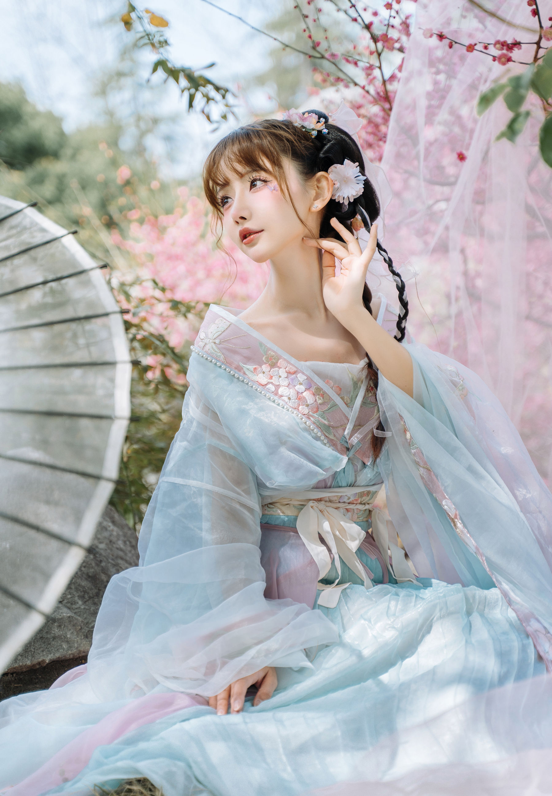 紫氯氯 – 二月梅花 [17P]