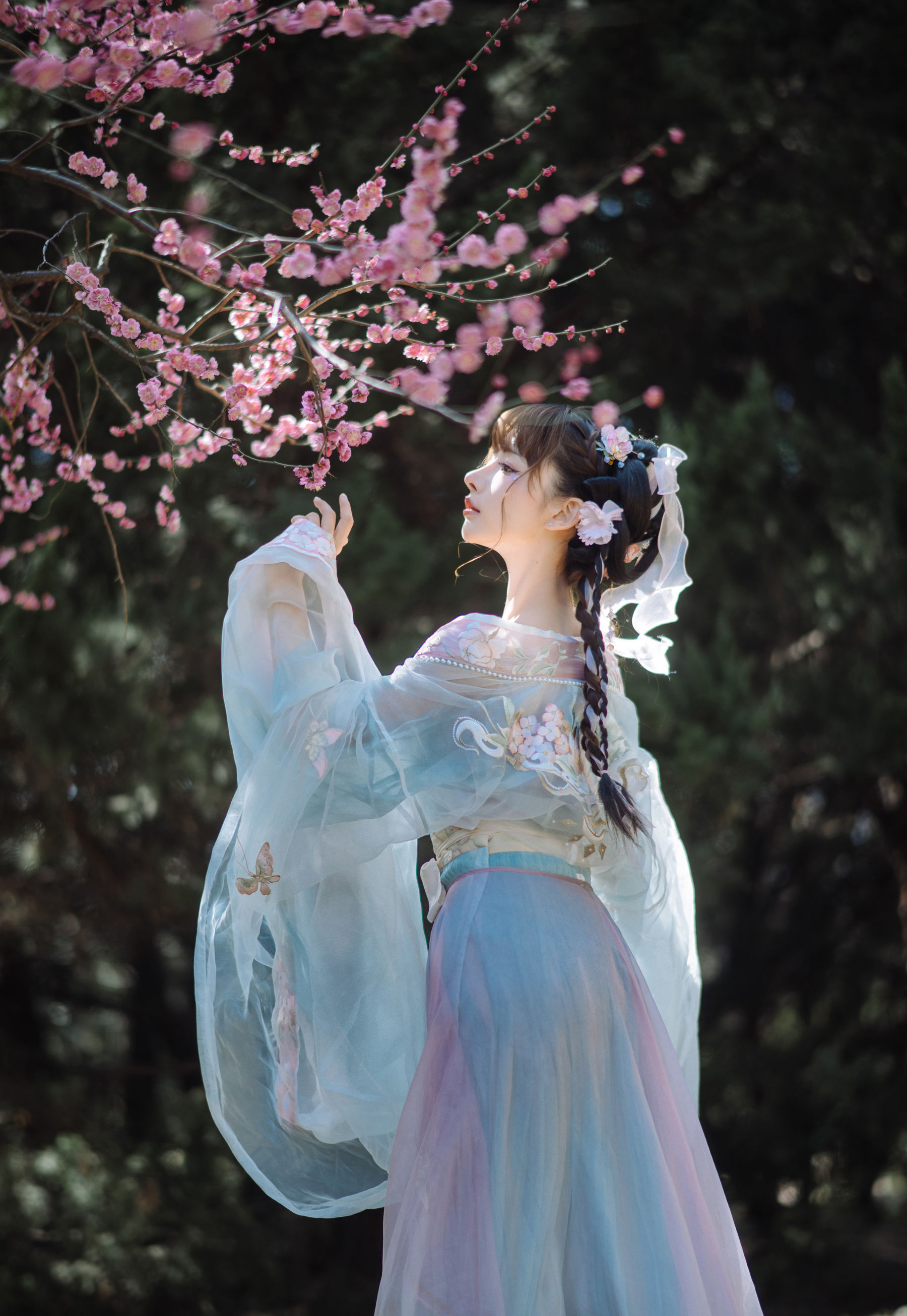 紫氯氯 – 二月梅花 [17P]