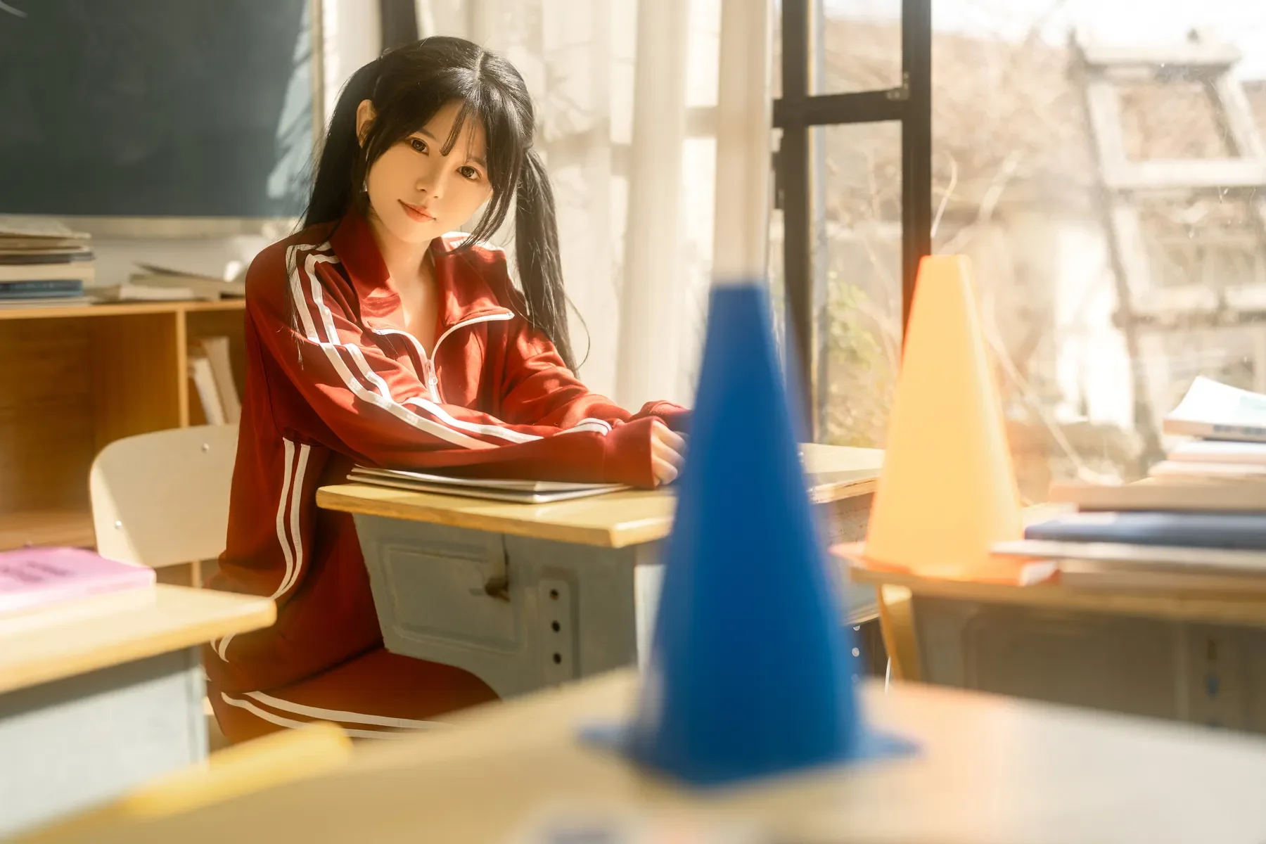 rua阮阮 – 课间阳光-红色校服 [42P]