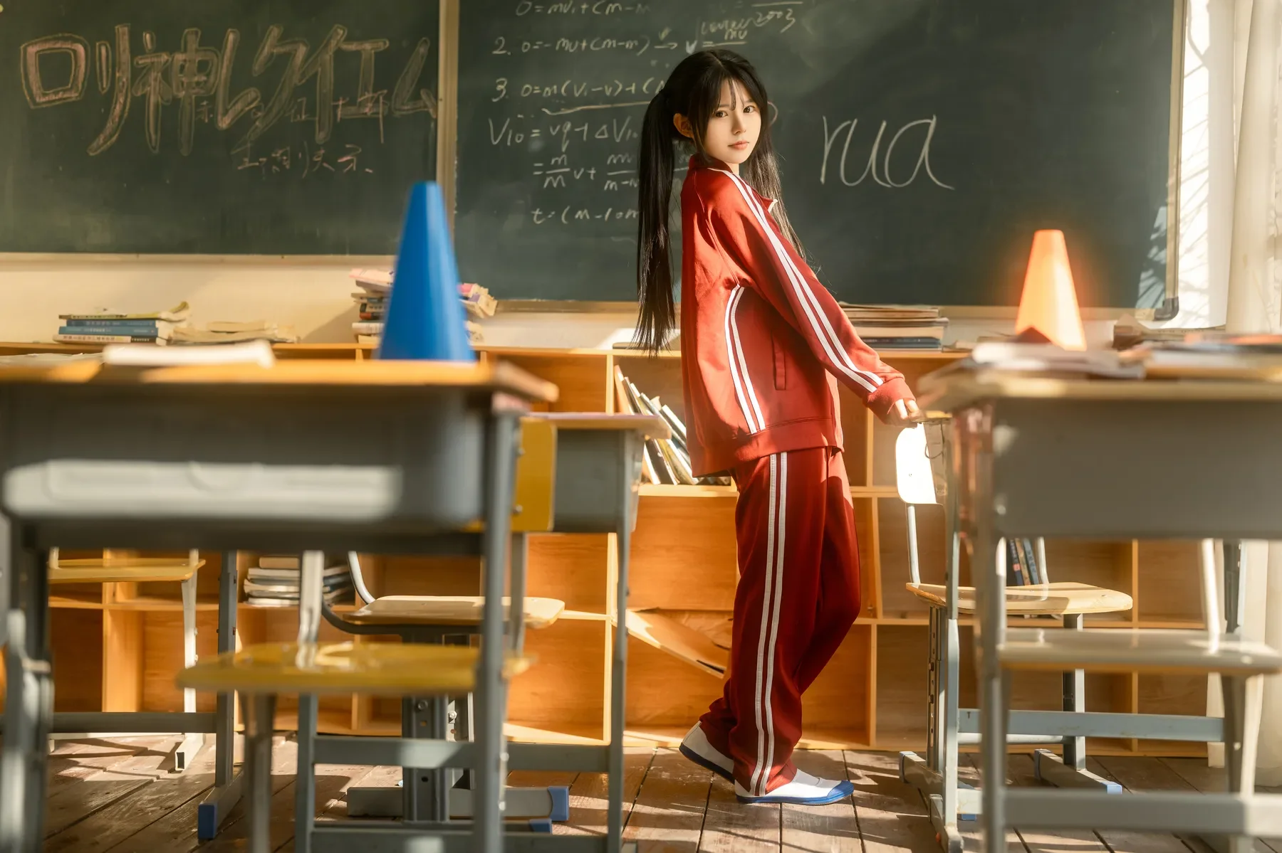 rua阮阮 – 课间阳光-红色校服 [42P]