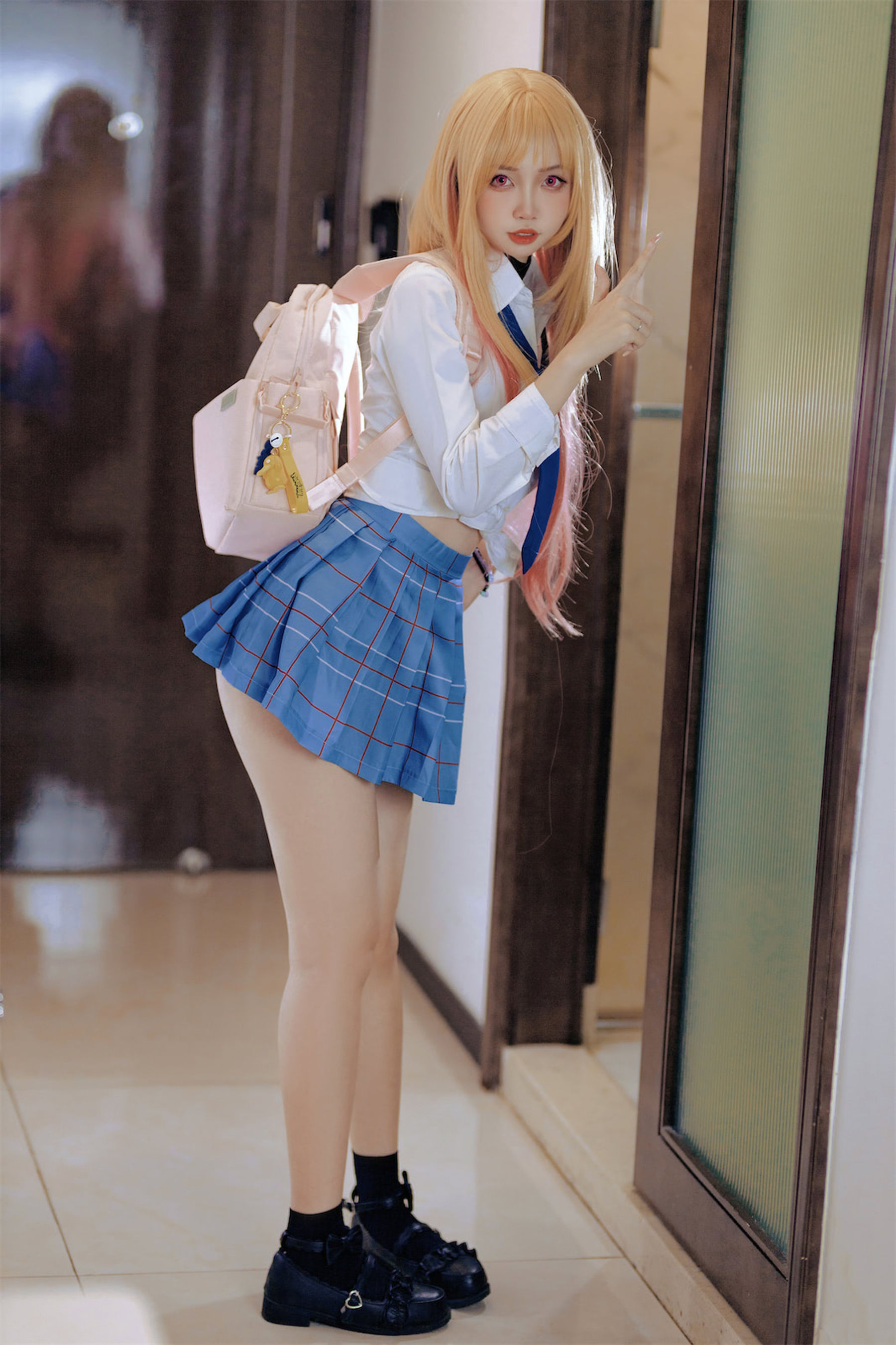 洛桑w伊梓 – 喜多川海梦 [32P]