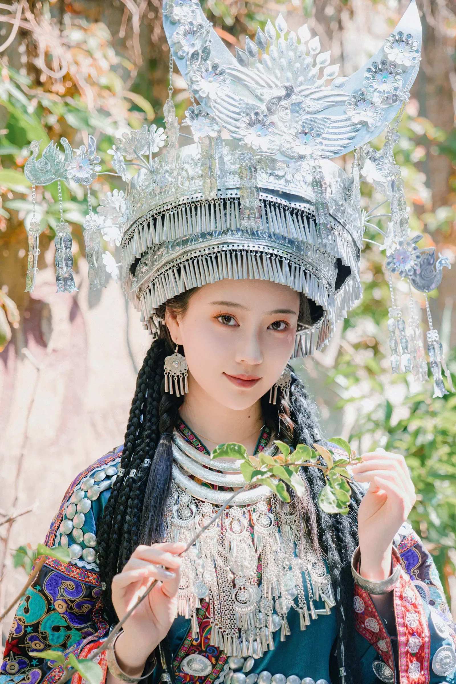 年年Nnian – 苗疆少女 [50P]