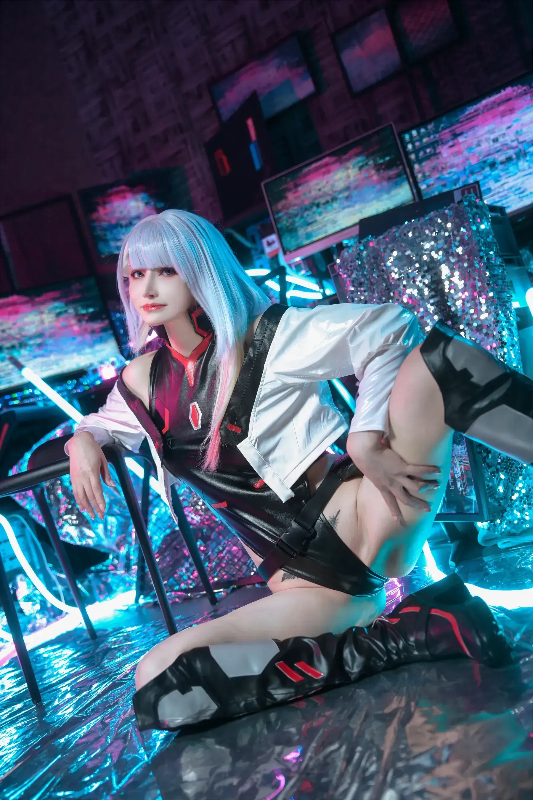 鹿八岁baby – 赛博朋克：边缘行者 露西 [60P]