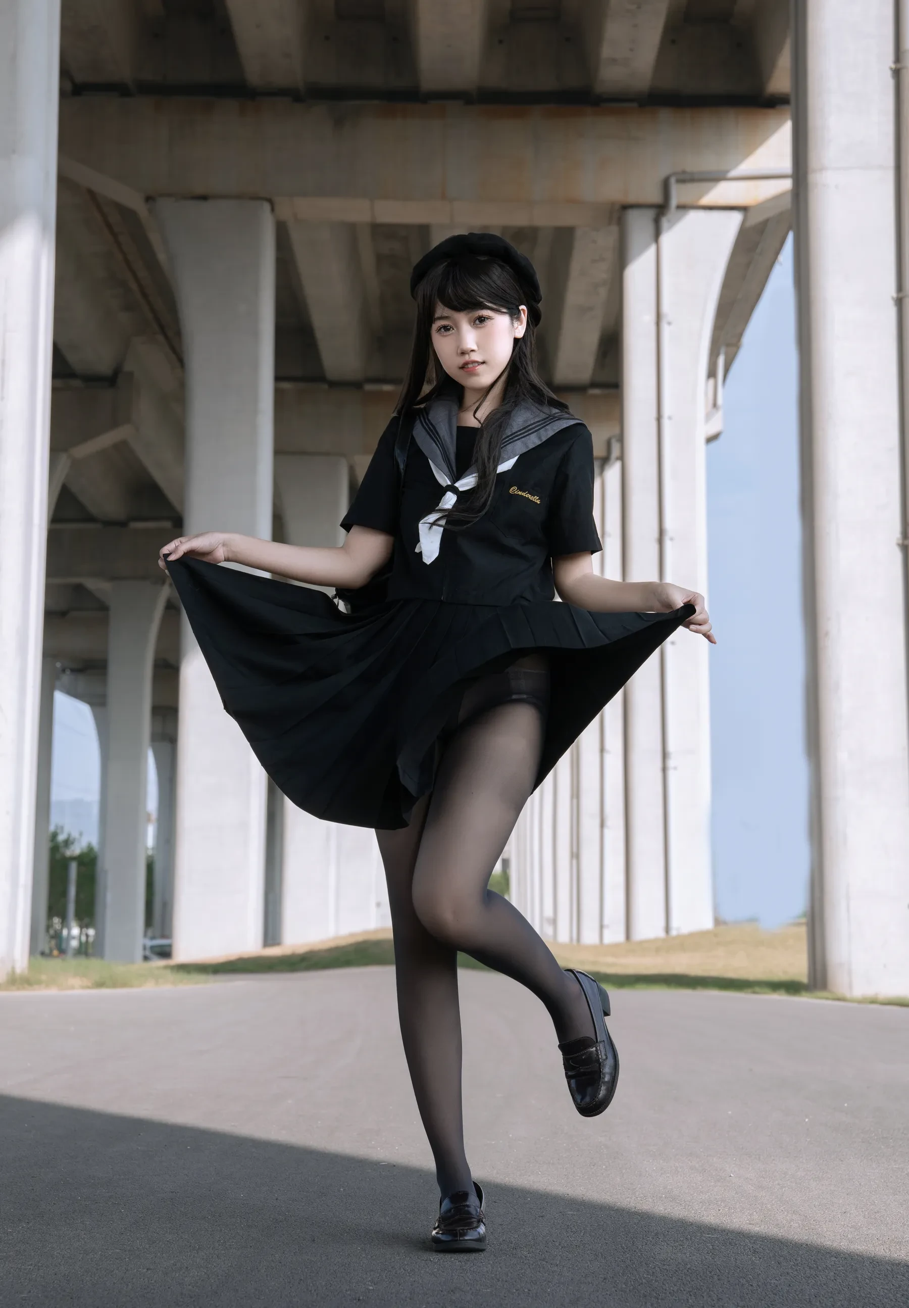 不呆猫 – 放课后野外JK [70P]