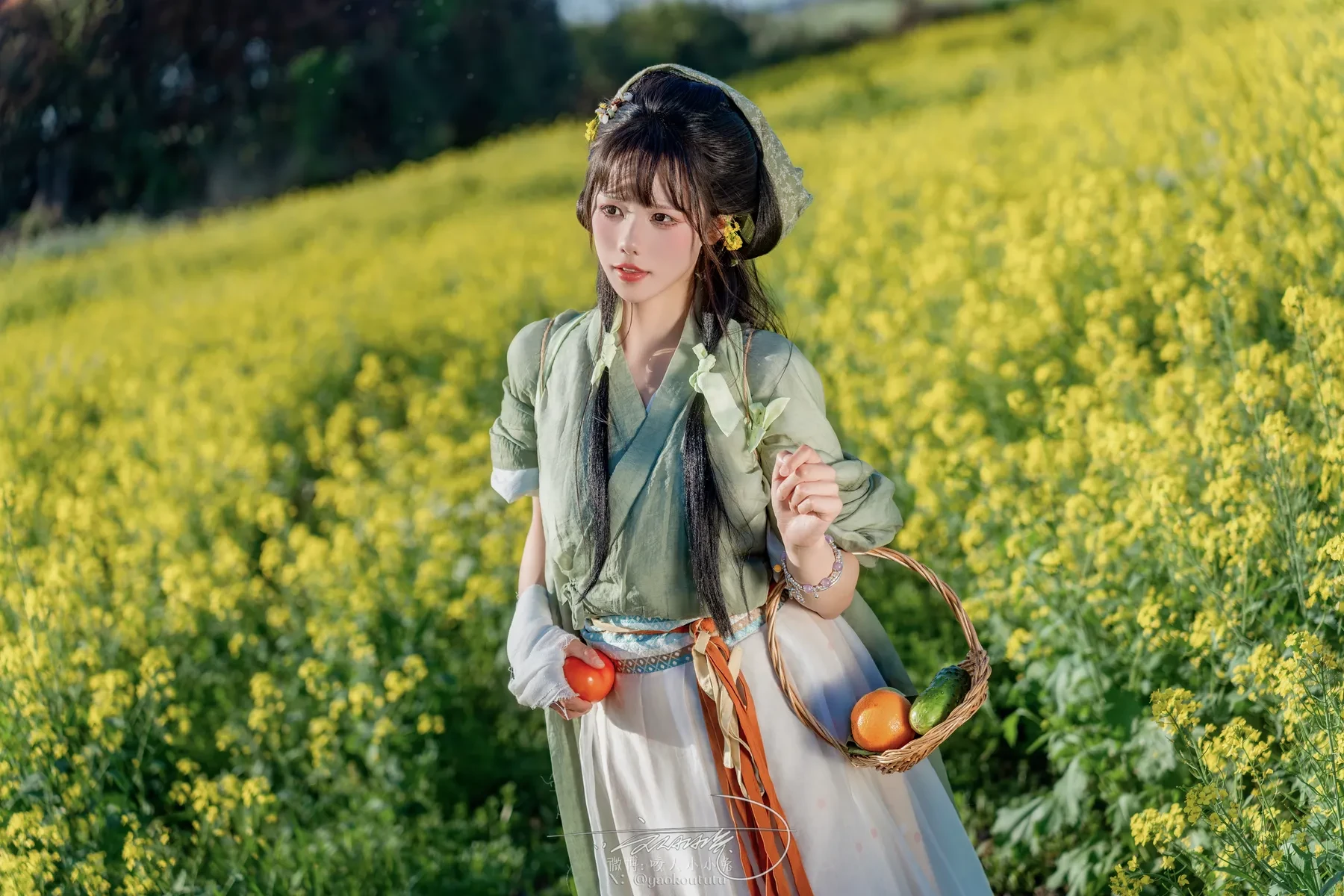 咬一口兔娘 – 田耕记 [70P]