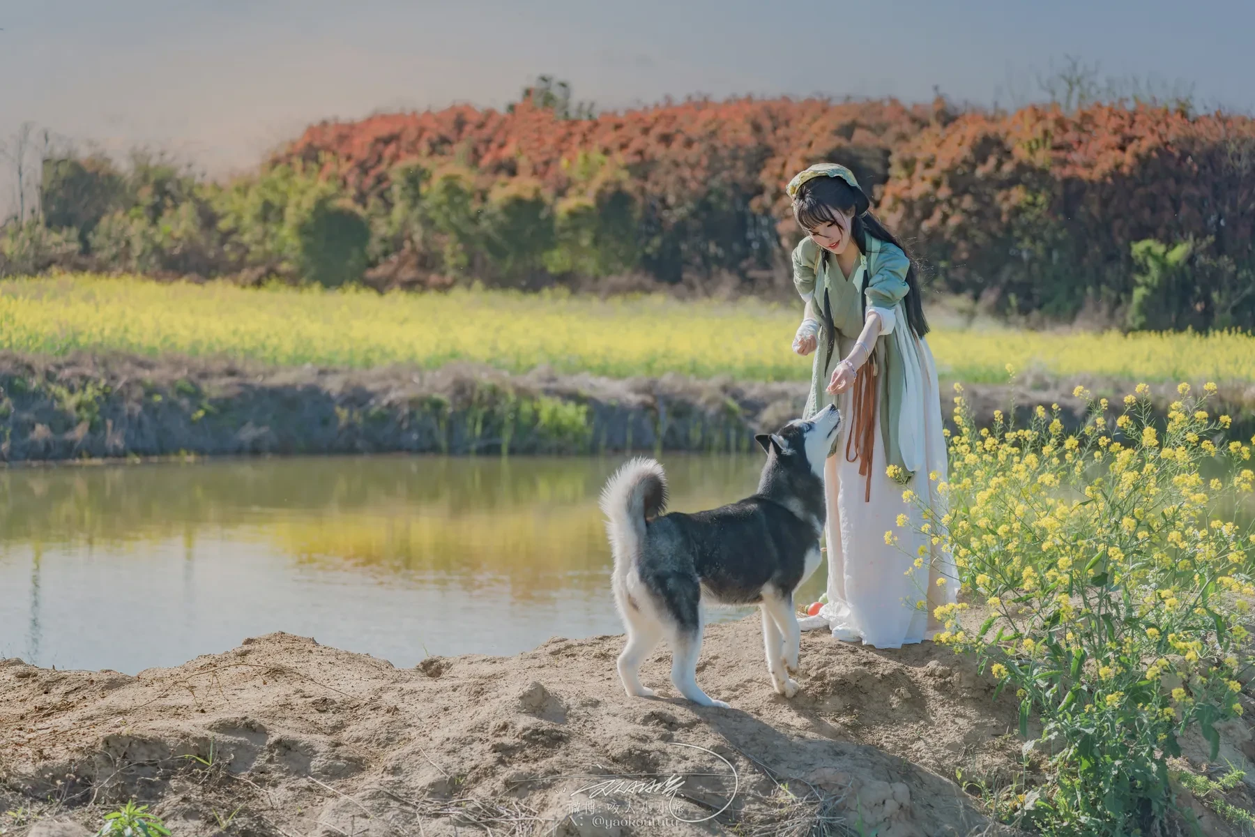 咬一口兔娘 – 田耕记 [70P]