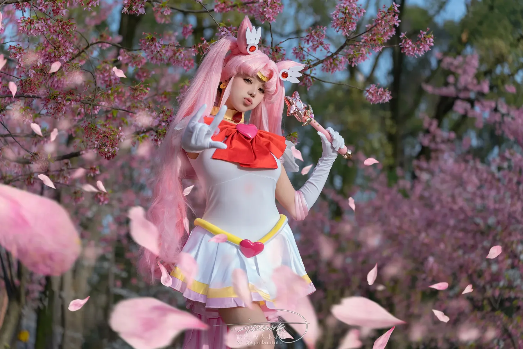 咬一口兔娘 – 6月作品『小小兔大危机』[74P]