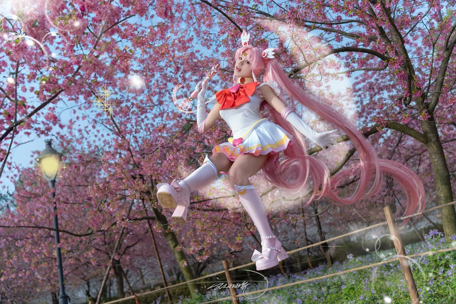 咬一口兔娘 – 6月作品『小小兔大危机』[74P]