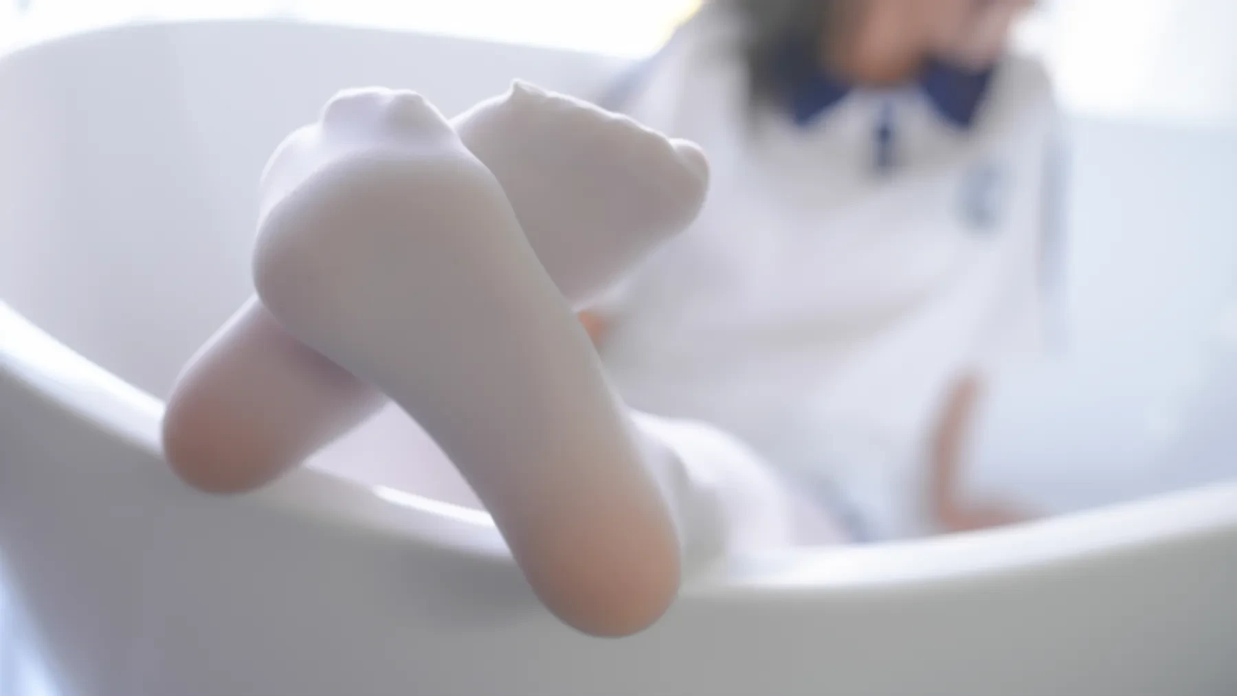 紧急企划-小婕 – 校服白丝[65P]