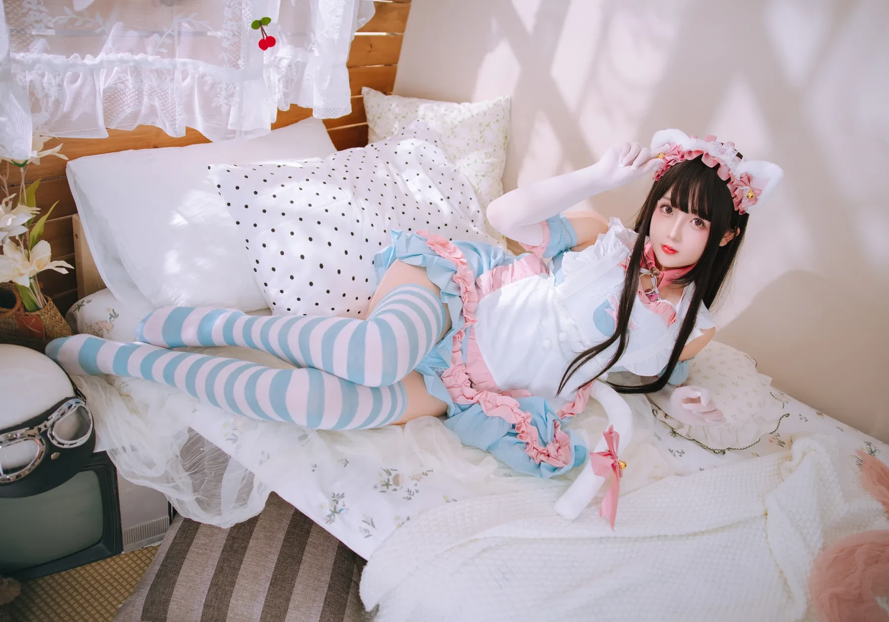 日奈娇 – 兔尾女仆 [90P]